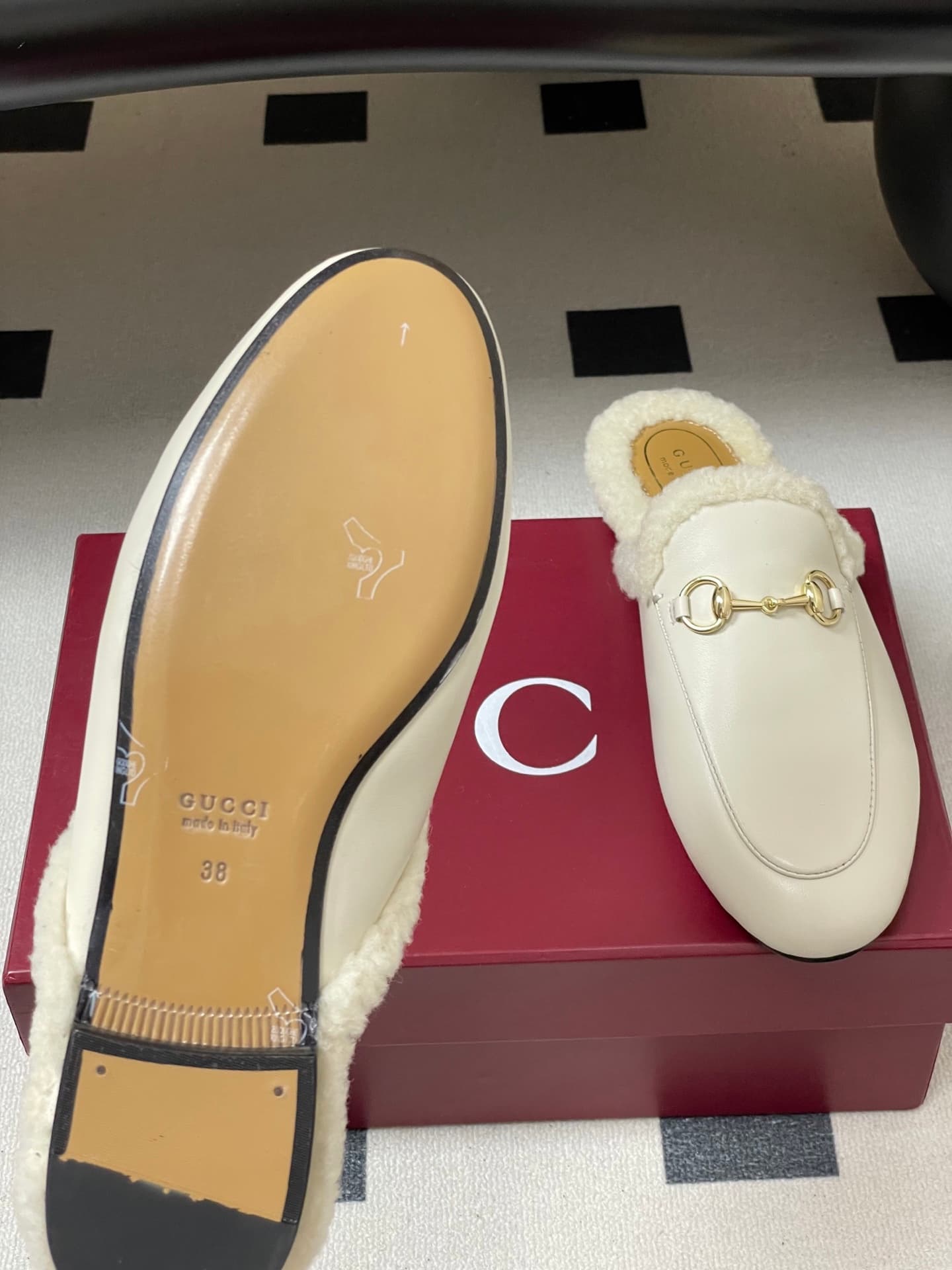 D7117 🏧𝐆𝐔𝐂𝐂𝐈 Gucci Princetown classic wool slippers, suede-moutier shoes with buckle, half-slipper style, Merino sheep wool slippers. — image 5
