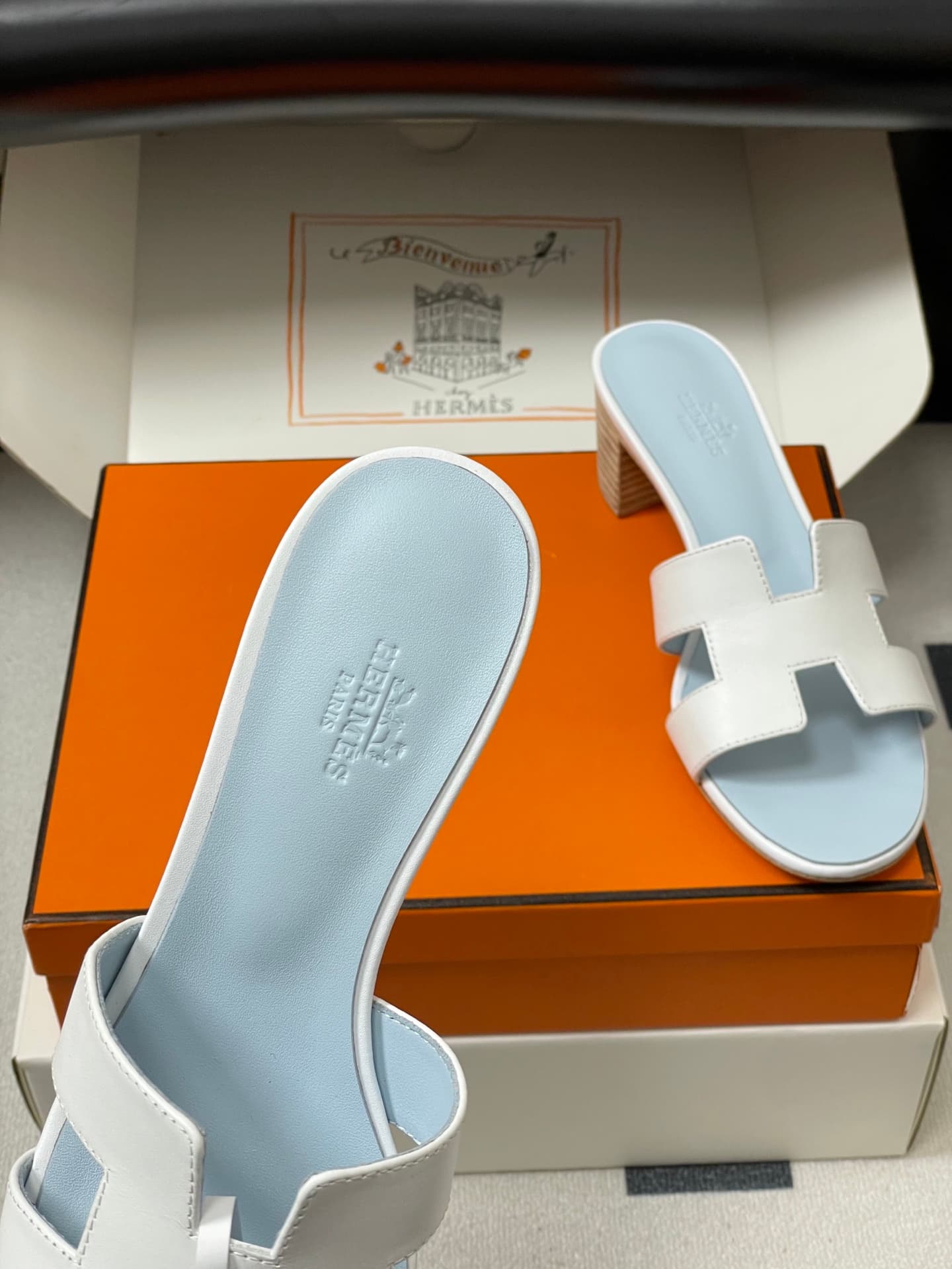 D8030 – Top-quality products (wrapped in high-end packaging ✈️/scarves) — image 7