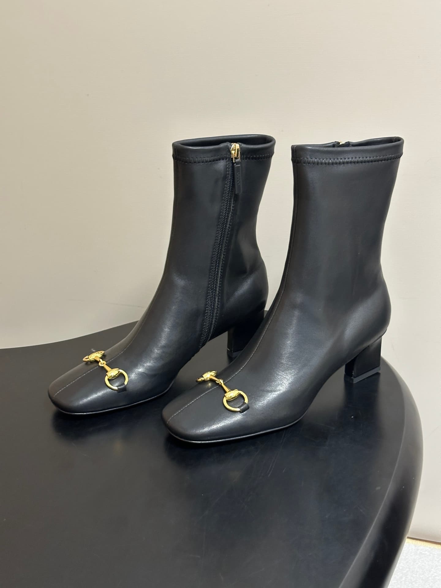D6930 - — image 3