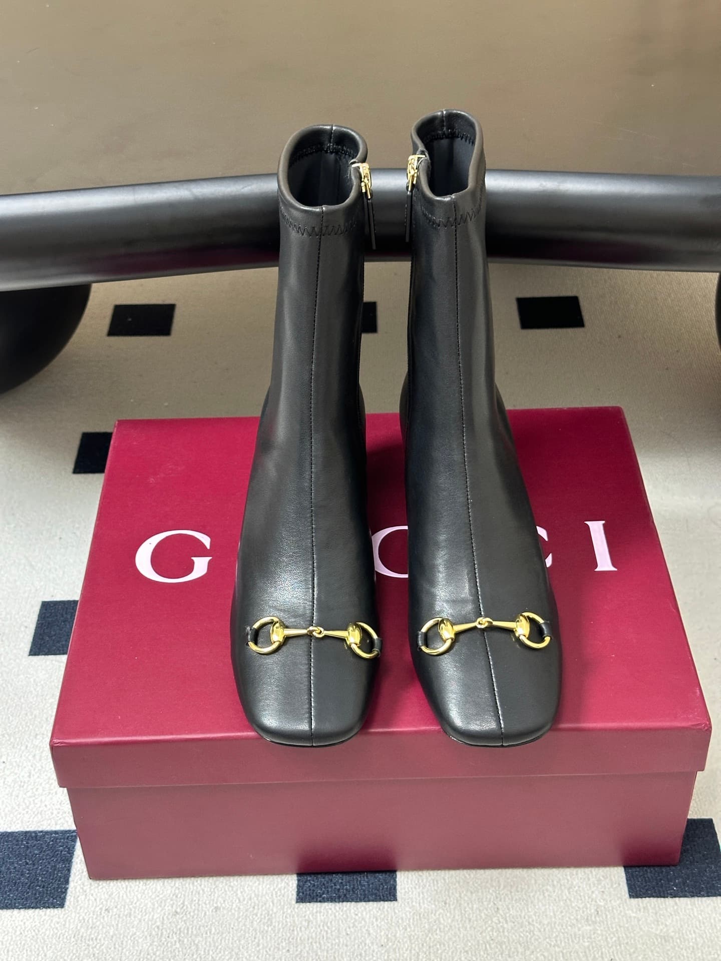 D6930 - — image 6