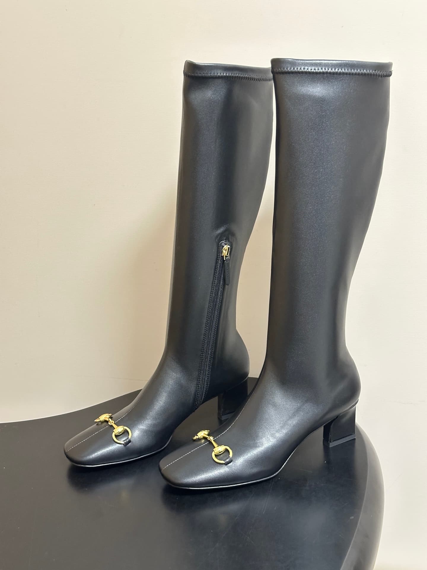 D6926 - — image 3