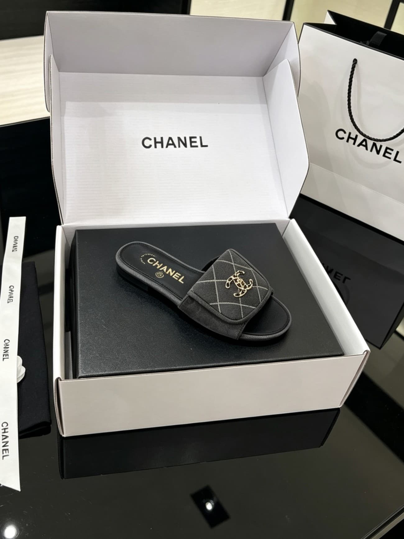 D4014 Delivery of Chanel-specific gift box packaging + 10 — image 5
