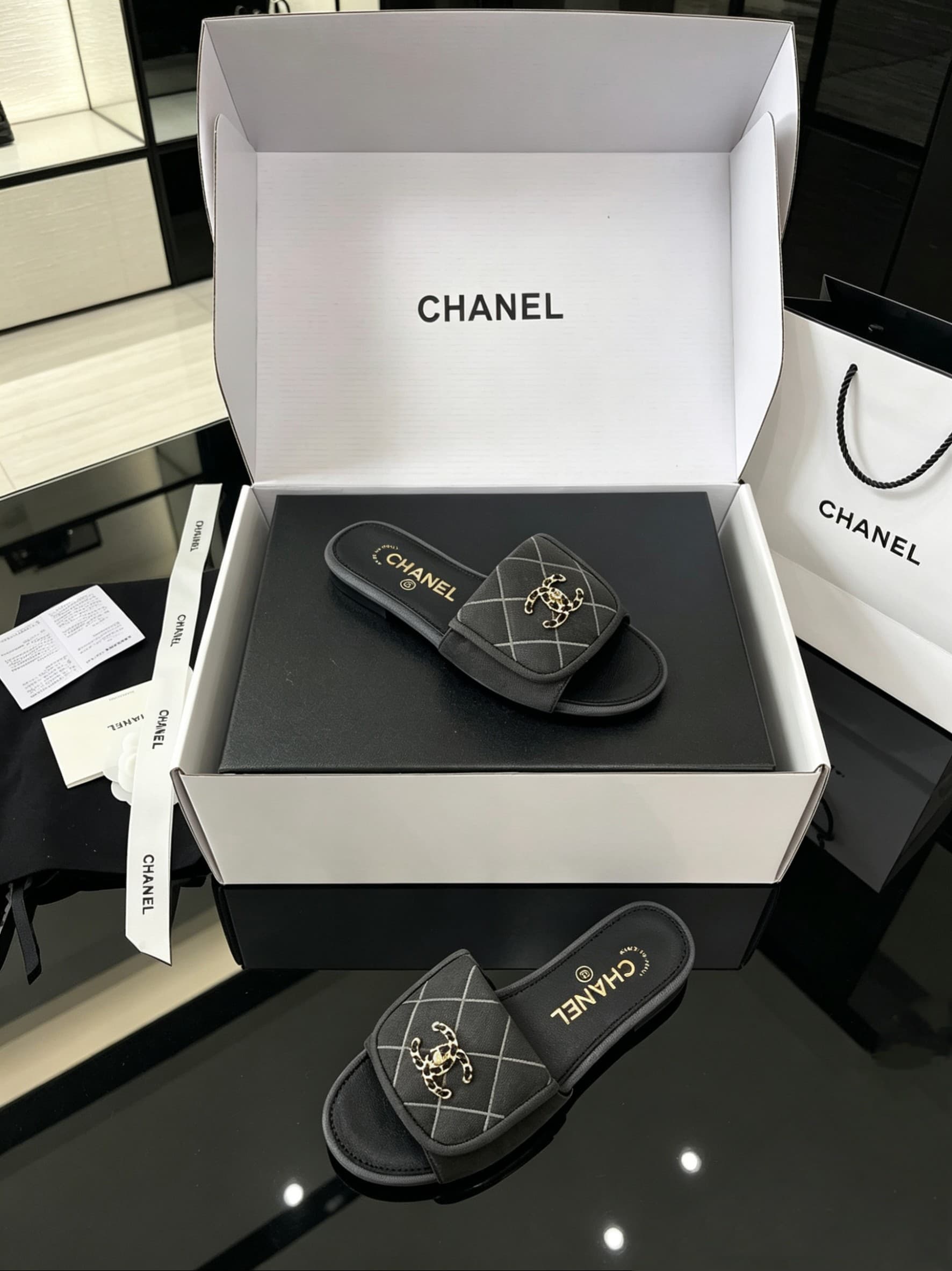 D4014 Delivery of Chanel-specific gift box packaging + 10 — image 8