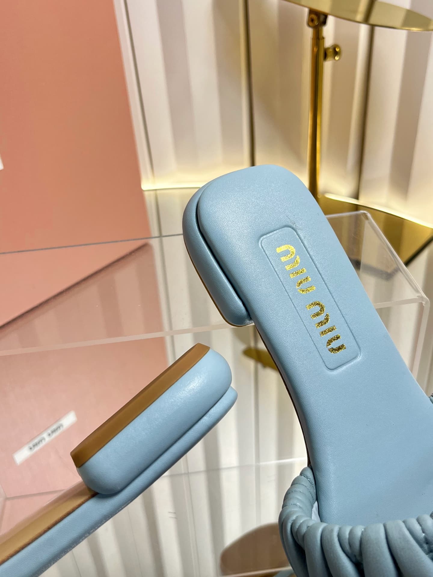 D10688 💰🍥❥miumiu Miumiu’s new style slippers — image 8
