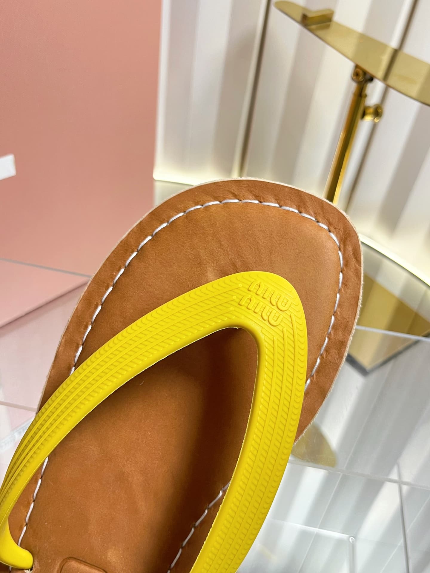 D10679 MIUMIU Miu 2026 New Summer Vintage/retro Style Thick-Soled Casual Sandal with Cupped Toes — image 7