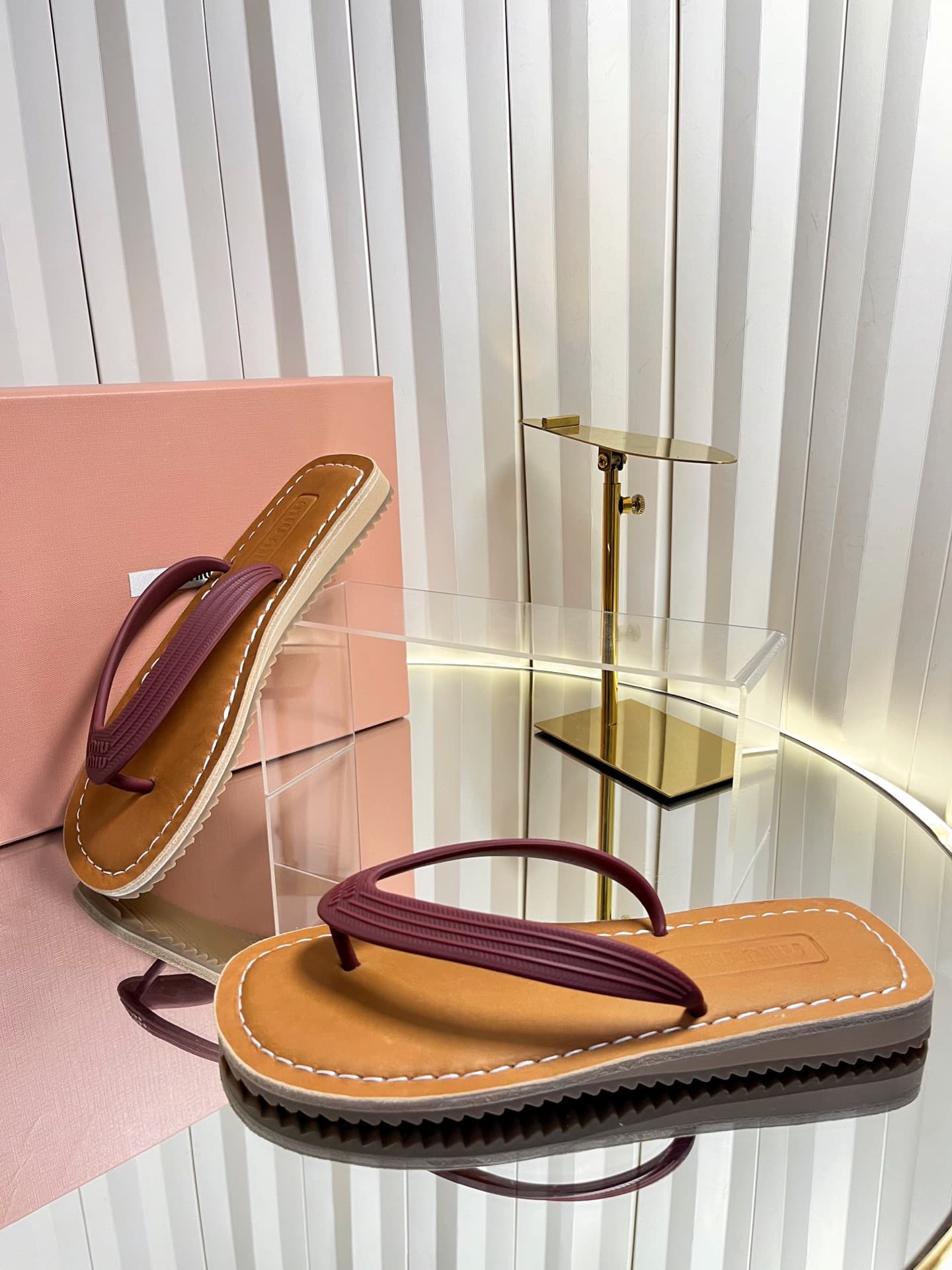 D10678 MIUMIU Miu 2026 Summer New Vintage/Retro Style Thick-Heel Sandal Shoes for Casual Use on the Beach — image 6