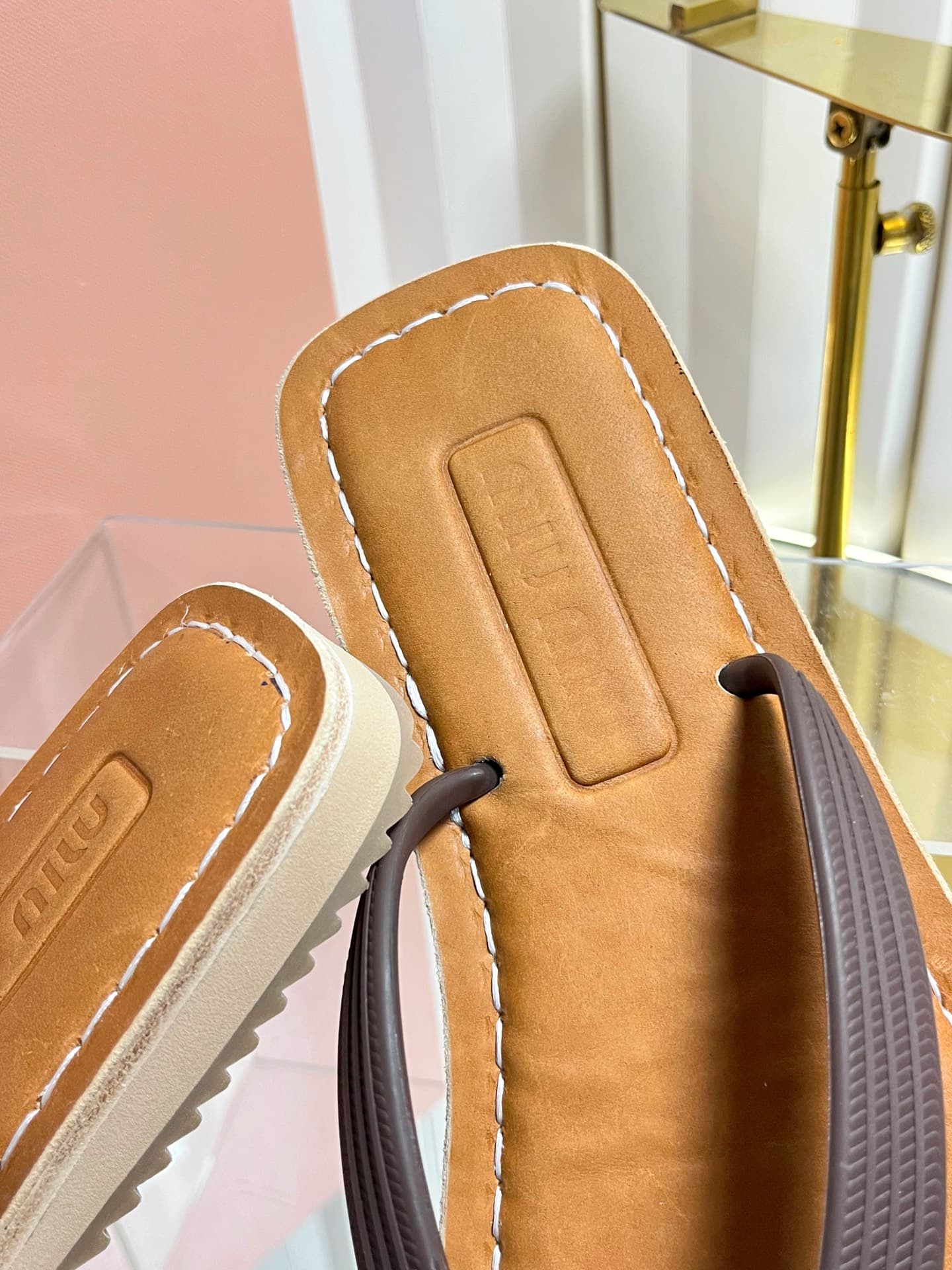 D10676 MIUMIU Miu 2026 New Summer Vintage/retro Style Thick-Sole Sandal for Casual Use — image 8