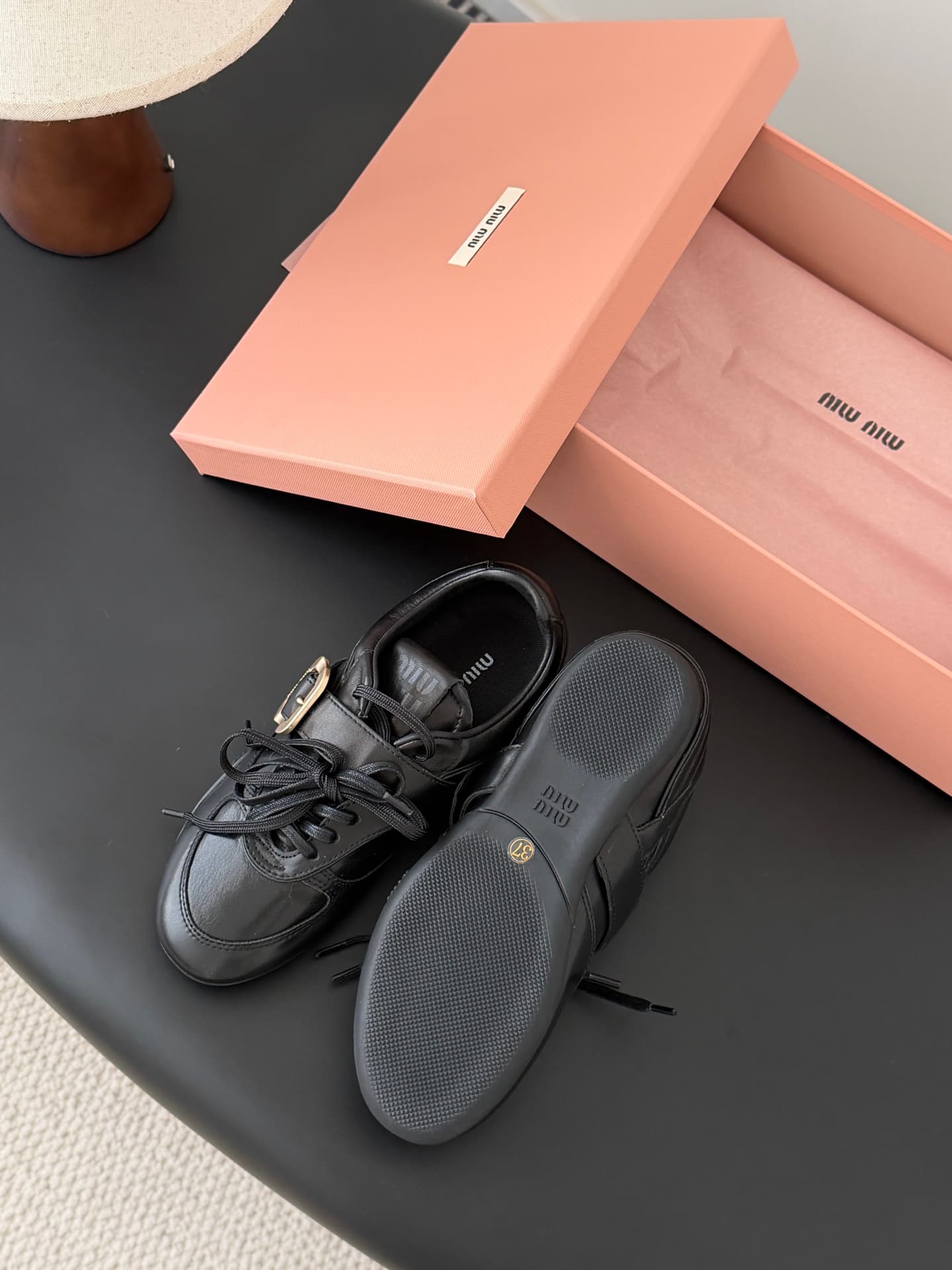 D10673 MiuMiu New Model Casual Sports Shoes for Show — image 5