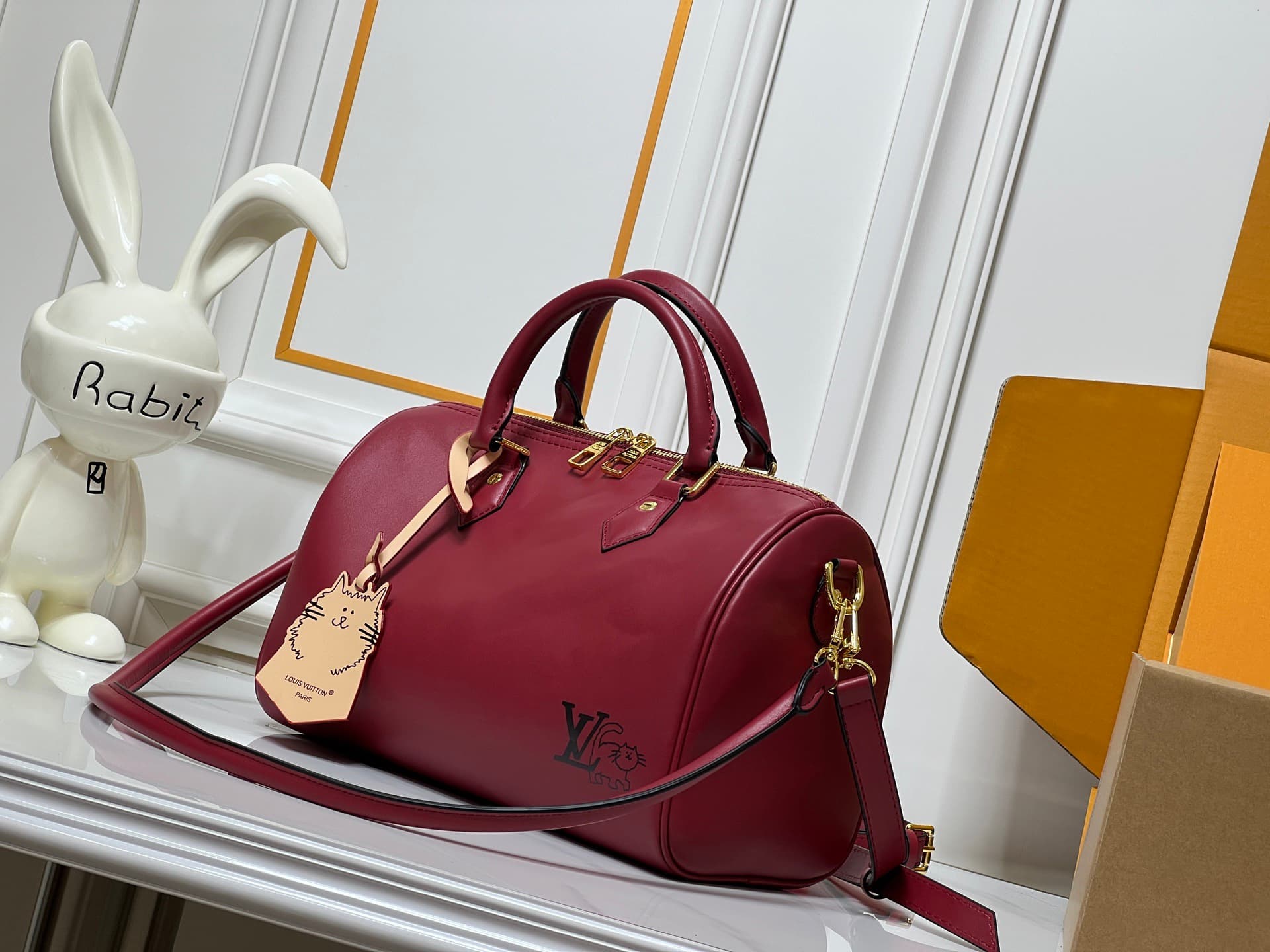 C5340 💰M25766 M13344 Wine-red cat. This Speedy Soft 30 model comes from LV Travels With Grace Coddlington. — image 3