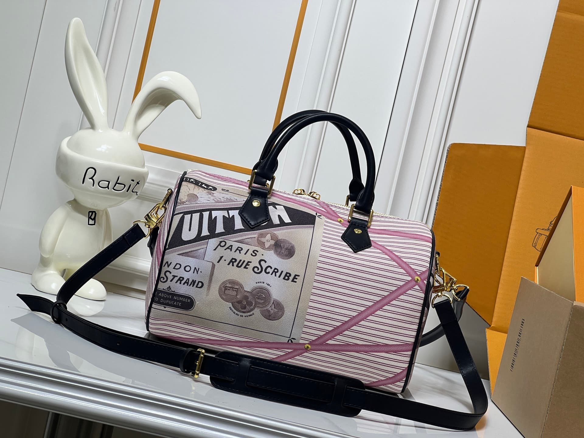 C5336 💰M18076 M15159 M25766 M13344 Fashionable model. This Speedy Soft 30 is from LV Travels With Grace Coddlington line. — image 6
