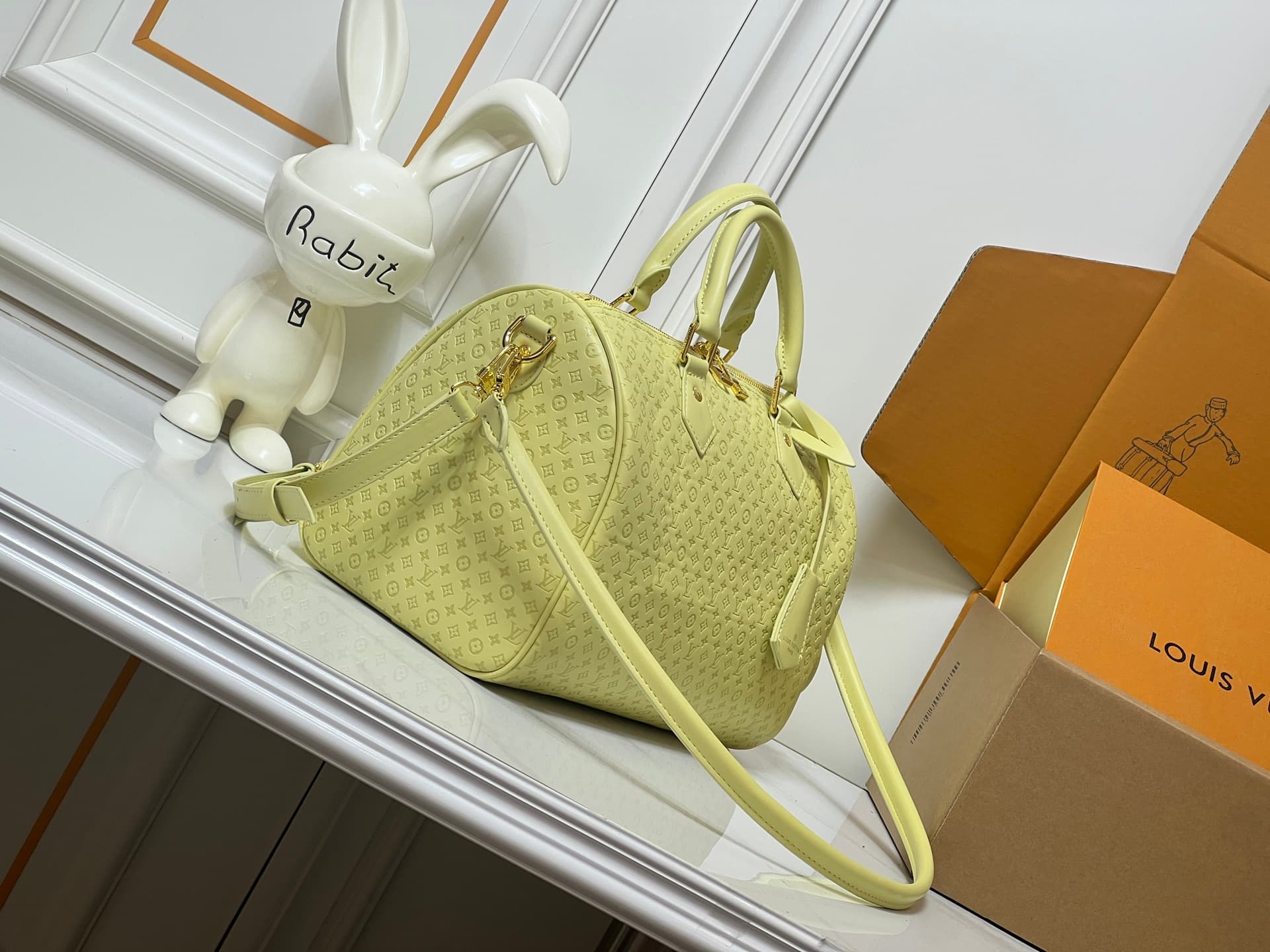 C5157 💰M29535 M13344 Speedy30 Handbags belong to the brand’s classic collection. Made from high-quality cowhide leather, they feature Monogram patterns, and the light beige color is elegant and versatile ✨. The bag has a Boston shape, with appropriate siz — image 2