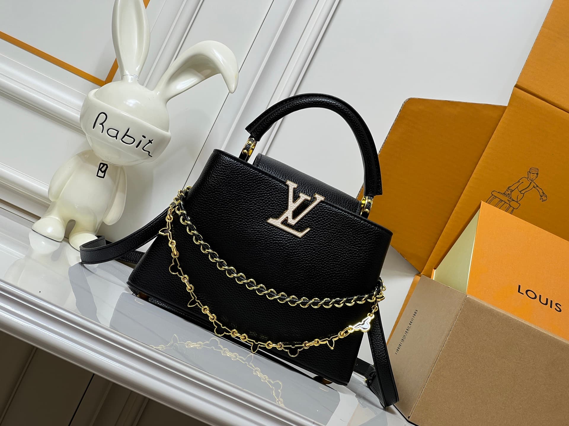C5070 💰【Top-quality items from Guangzhou】 M26330 This LV Mirage version of Capucines Nano handbag comes from the Exceptionals collection. Made with satin Taurillon leather, it is perfect for evening events. The monogram pattern features shimmering crystal — image 1