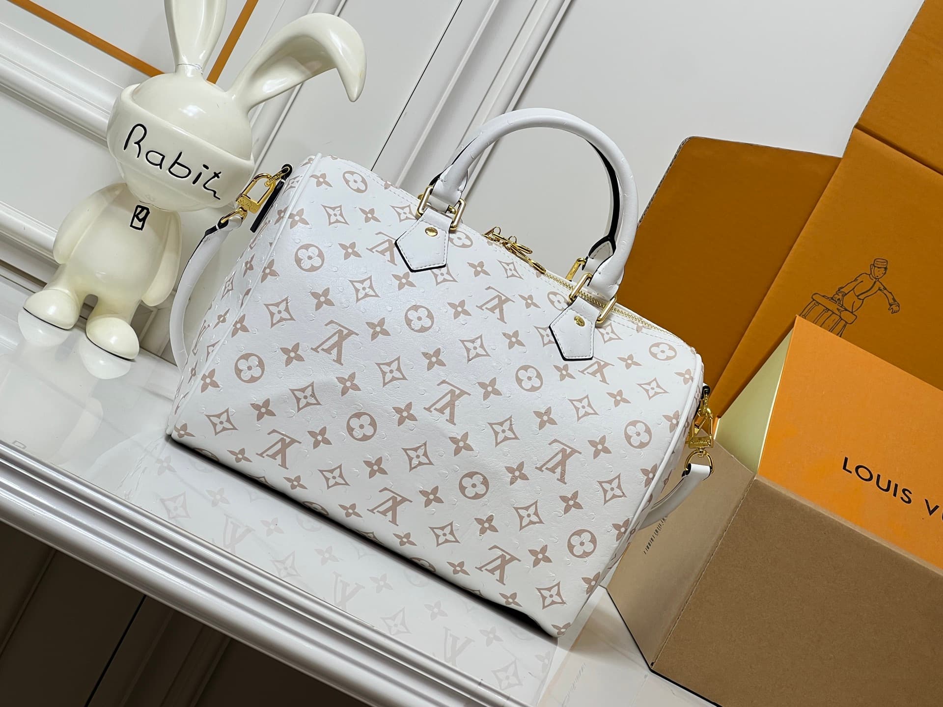 C5074 💰 M89804 White Ostrich. This Speedy Soft 30 model is from LV Travels With Grace Coddlington. — image 6