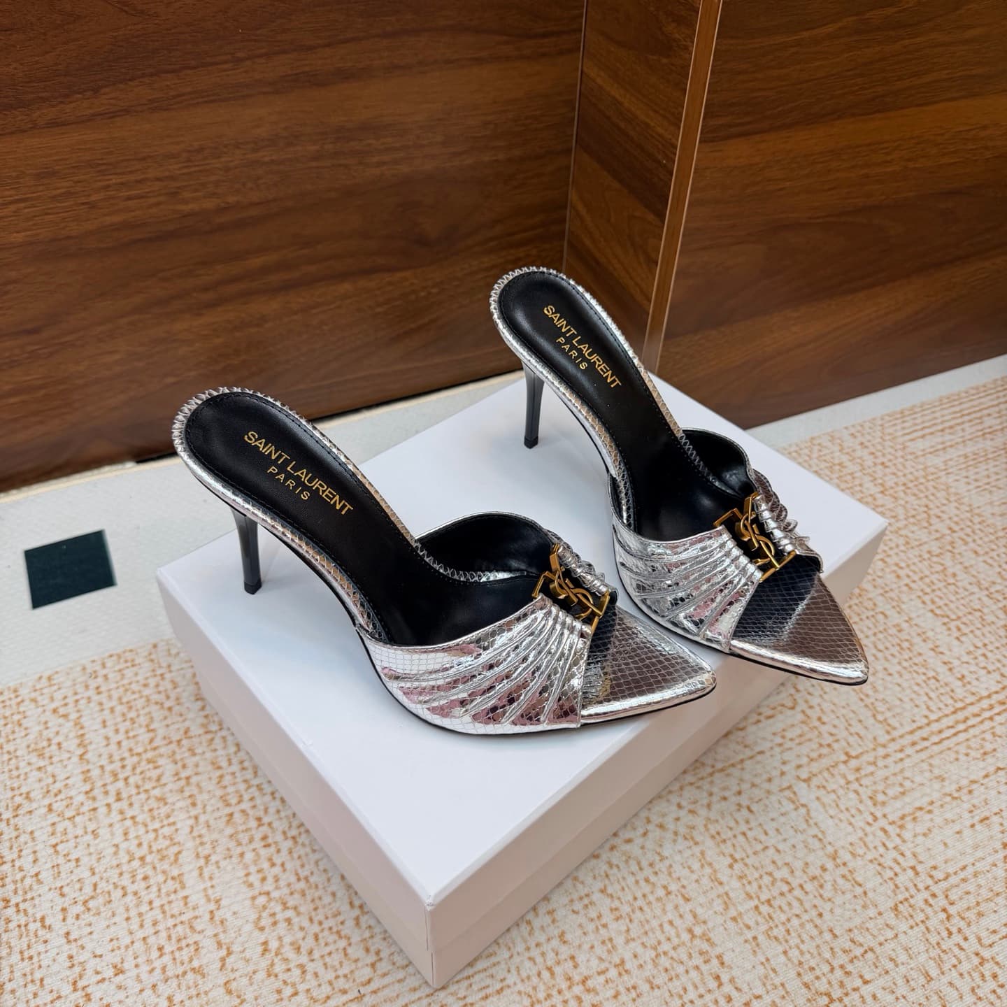 D12326 2026 Spring/Summer New Model YSL 🖤 Saint Laurent / Saint Laurent YSL slippers – an absolutely amazing and popular pair of slippers! — image 3