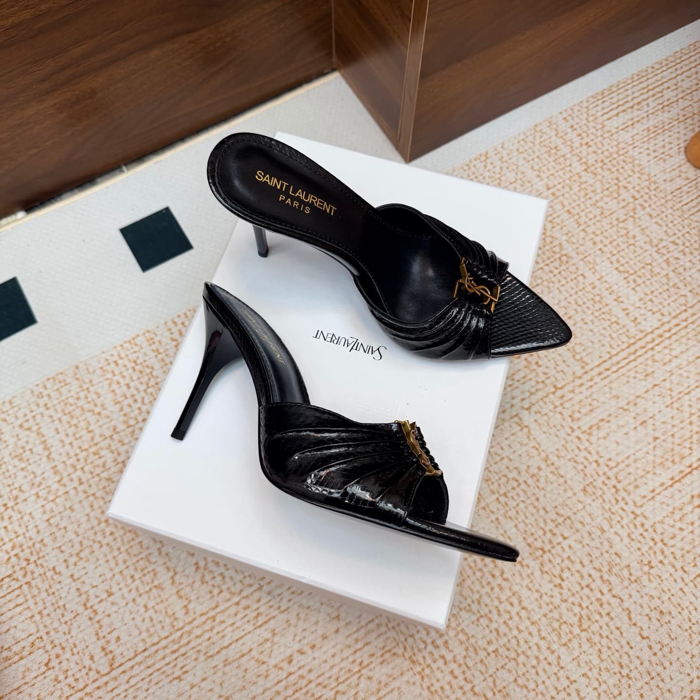 D12324 2026 Spring/Summer New Model YSL 🖤 Saint Laurent / Saint Laurent YSL slippers – an absolutely amazing and popular pair of slippers! — image 2