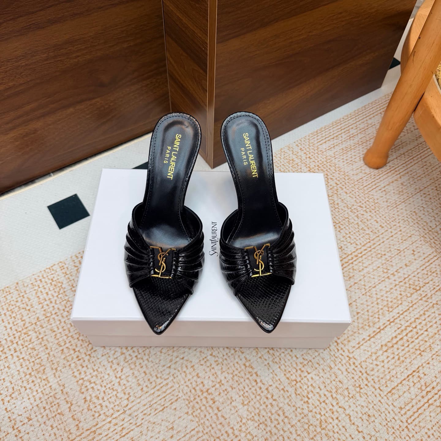 D12324 2026 Spring/Summer New Model YSL 🖤 Saint Laurent / Saint Laurent YSL slippers – an absolutely amazing and popular pair of slippers! — image 4