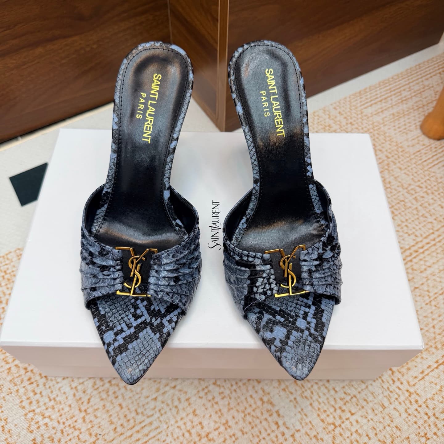 D12323 2026 Spring/Summer new model YSL 🖤 Saint Laurent / Saint Laurent YSL slippers – an absolutely amazing and popular pair of slippers! — image 5