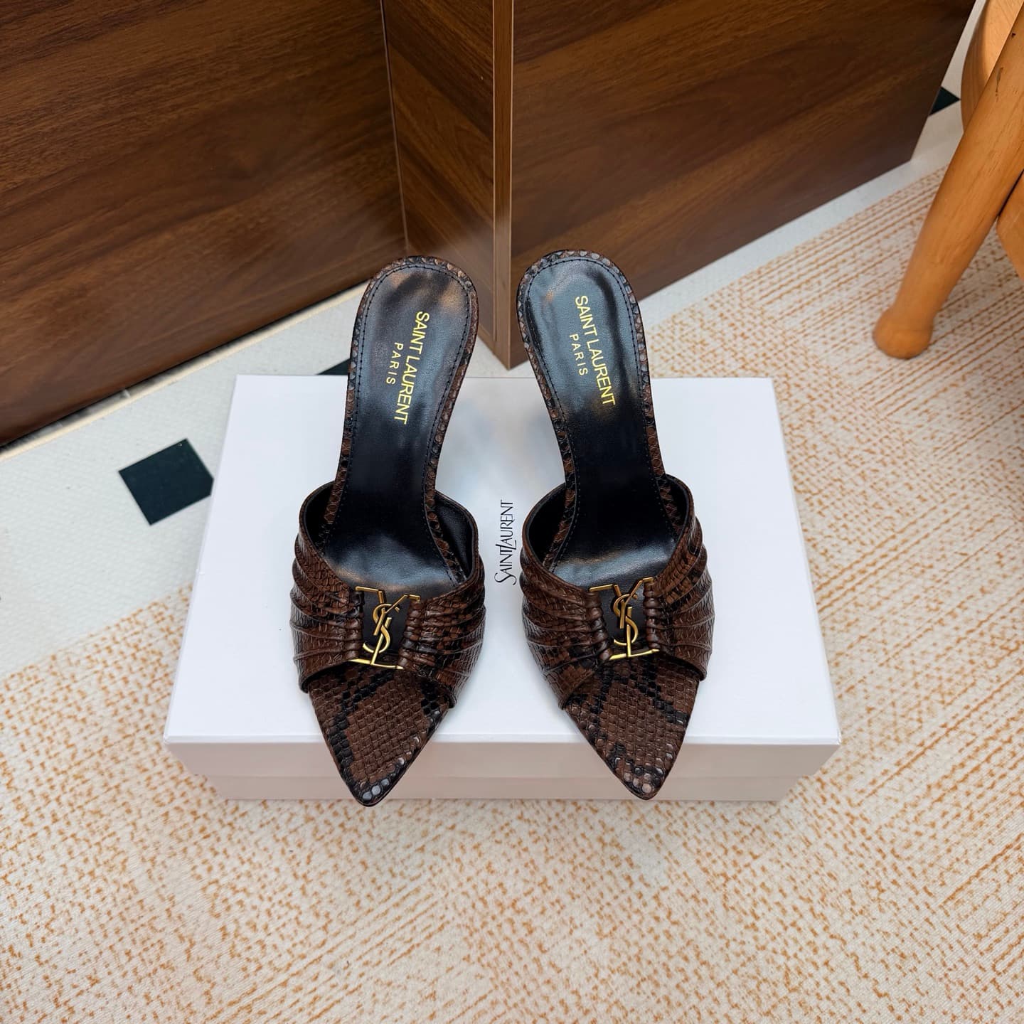 D12318 2026 Spring/Summer new model YSL 🖤 Saint Laurent / Saint Laurent YSL slippers – an absolutely amazing and popular pair of slippers! — image 4