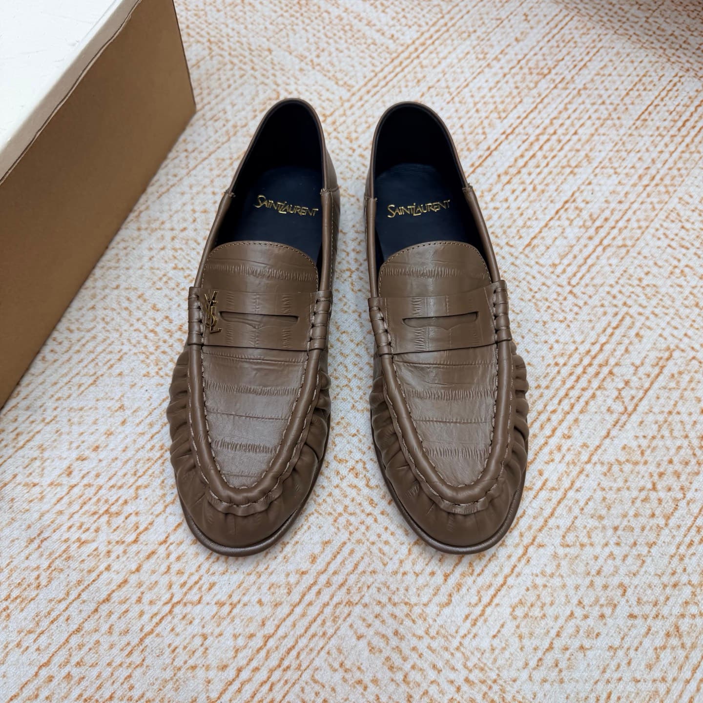 D12102 – Top-quality — image 4
