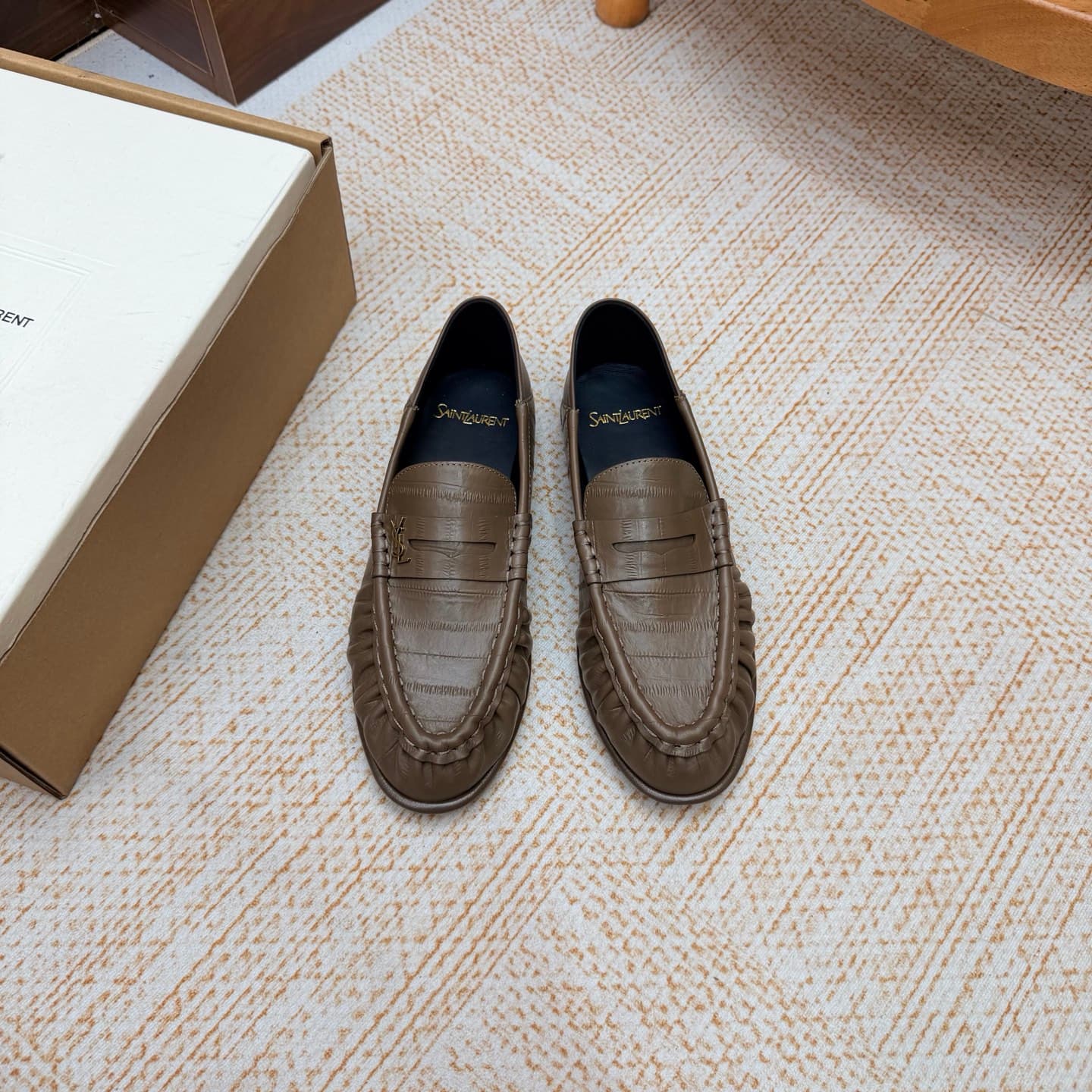D12102 – Top-quality — image 3
