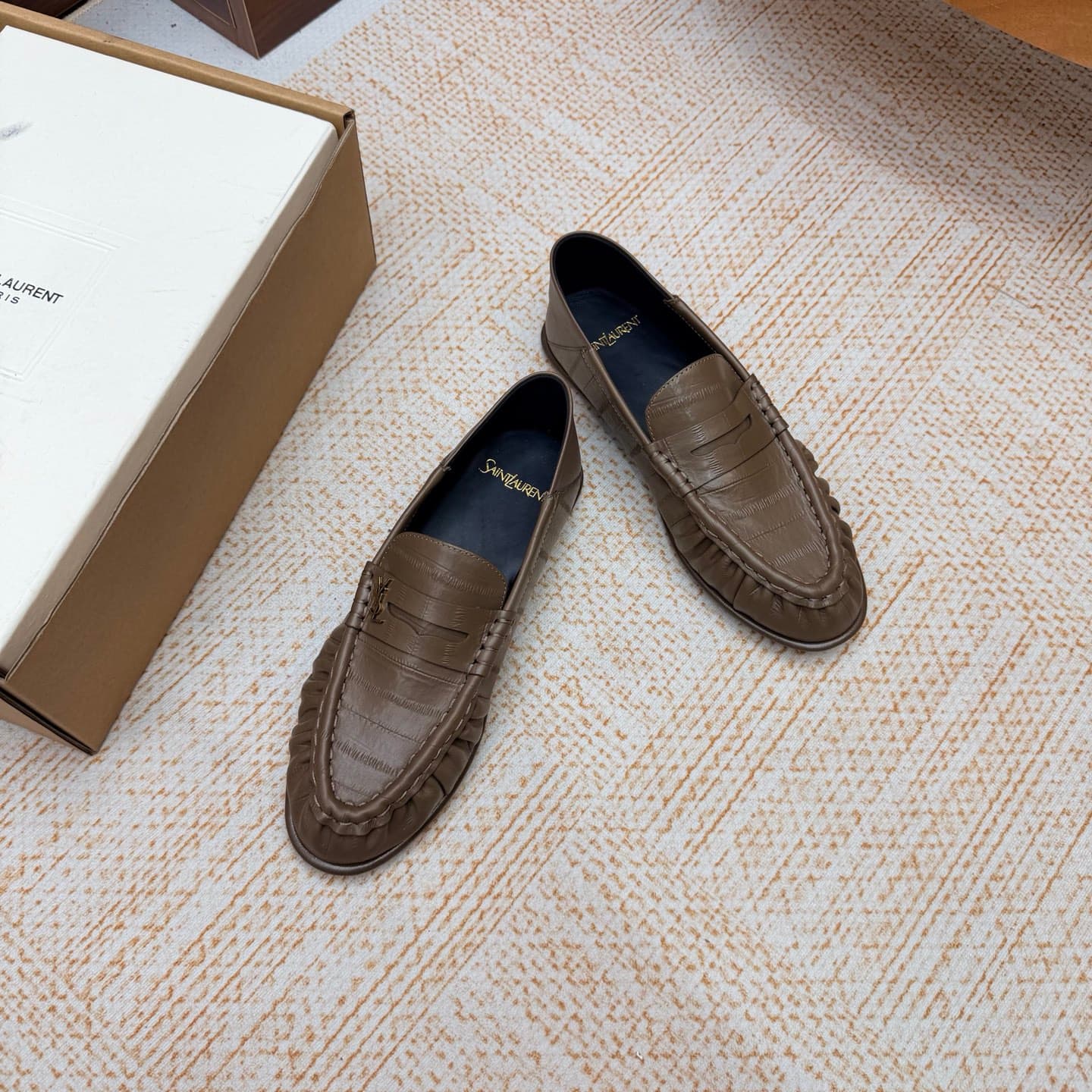 D12102 – Top-quality — image 5