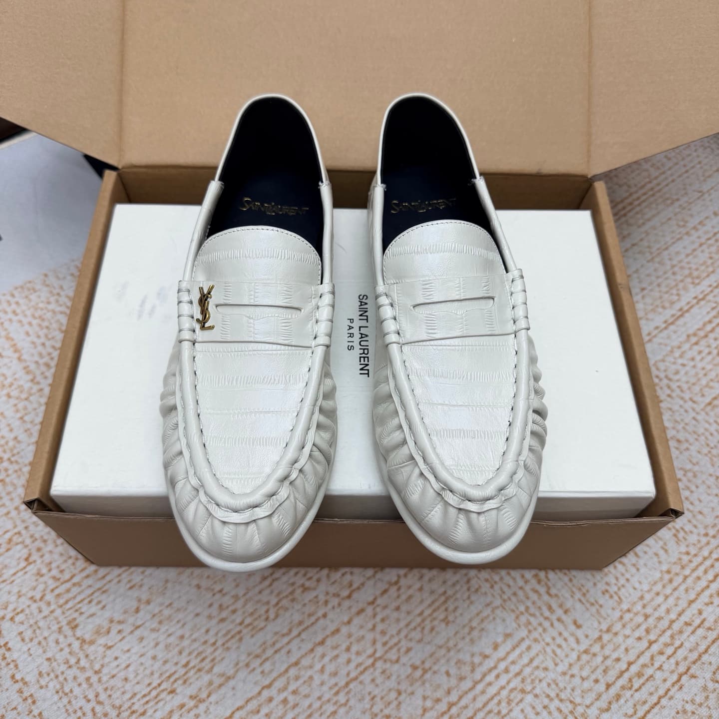 D12097 – Top-quality — image 4