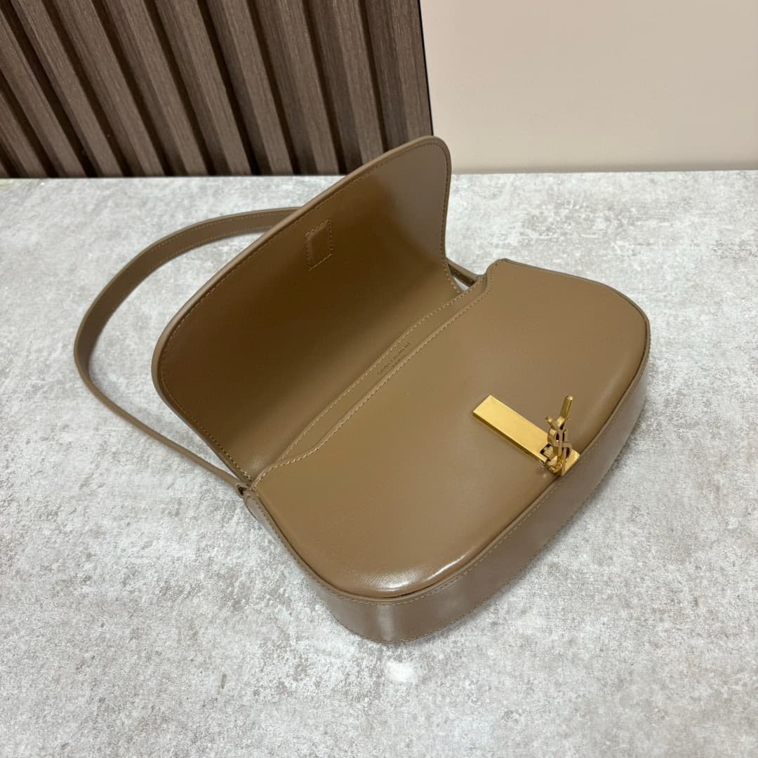 C8770 [Exclusive real-life footage of the background] 🔥 High-quality original leather 🔥 Dark wood / Gold — image 4
