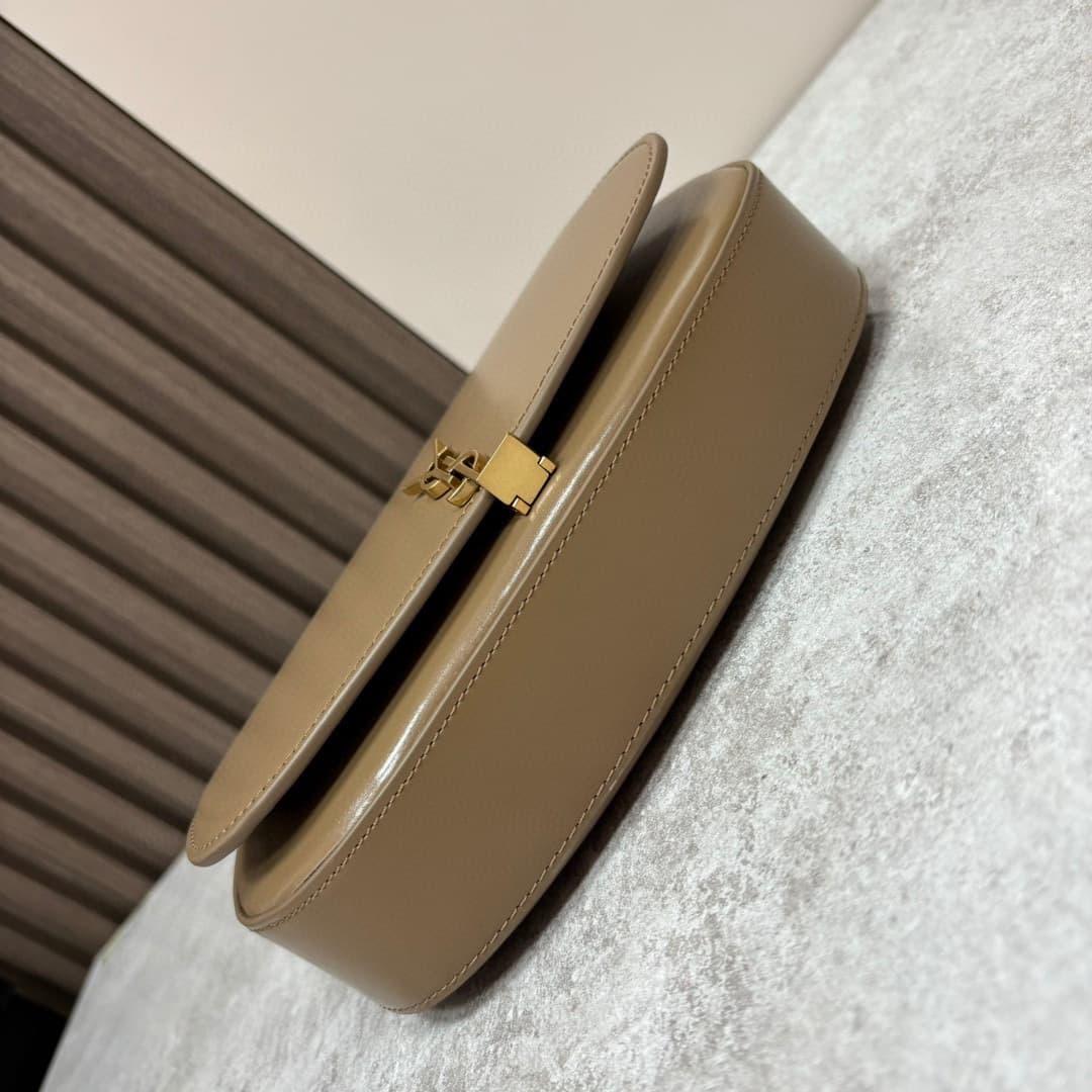 C8770 [Exclusive real-life footage of the background] 🔥 High-quality original leather 🔥 Dark wood / Gold — image 5