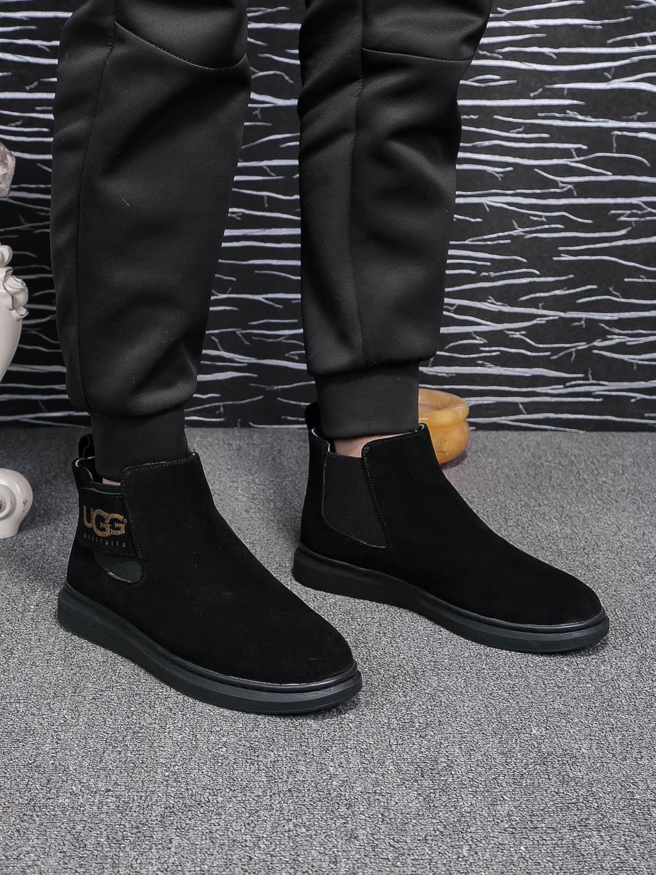 D16 (Real), brand UGG, official latest model, original order 1:1 latest boots made of genuine wool, fake one pays ten, absolutely high-end goods, quality is beyond words, carefully selected high-quality imported leather, dedicated to creating perfect gent — image 1