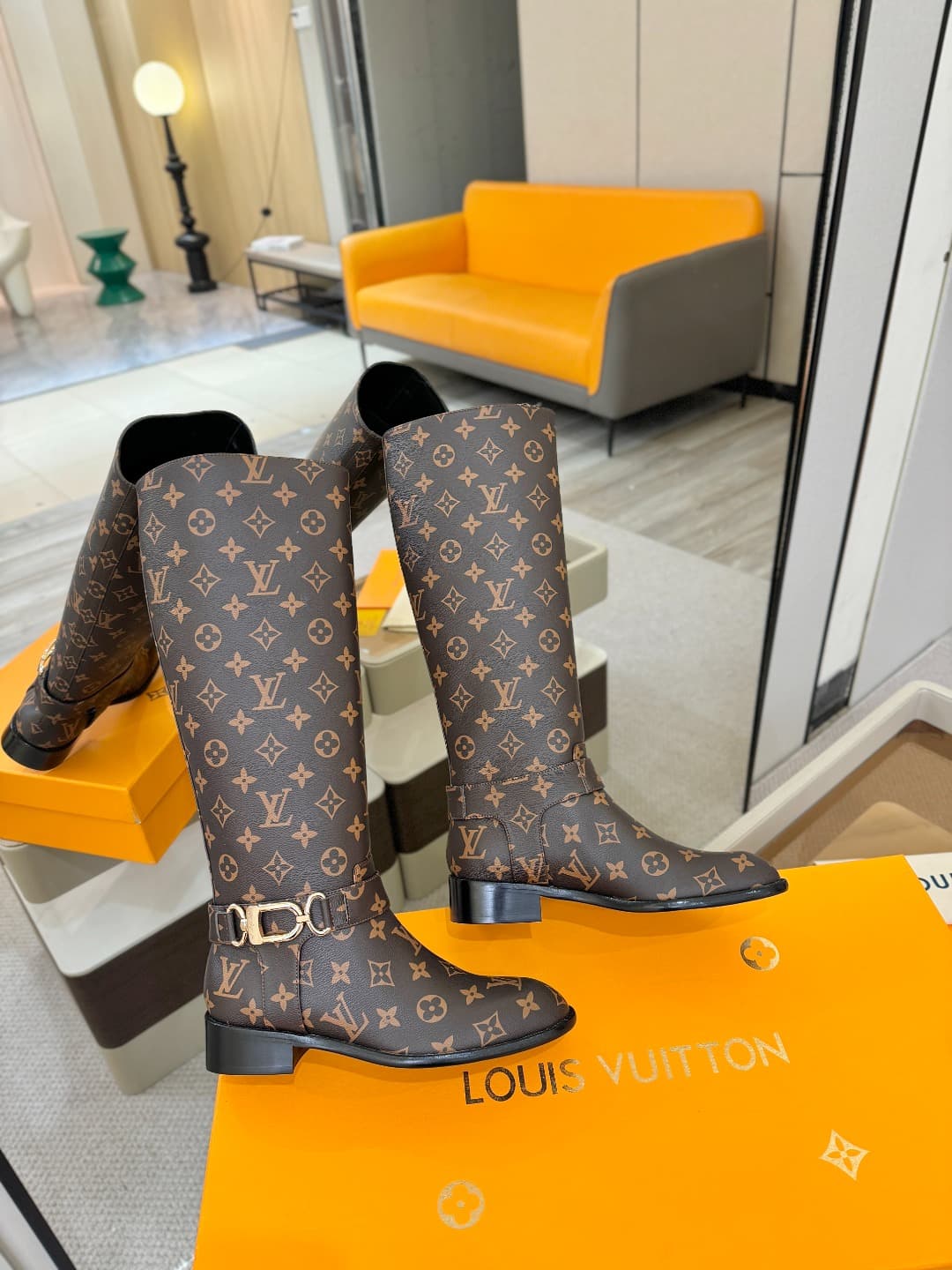 D9063 L✔️ Official store autumn/winter collection – Chelsea. 16 size. Martin boots; the official website series are updated simultaneously. LV-style new design with large buckles, well-shaped soles that provide comfort and versatility. Elegant and stylish — image 7