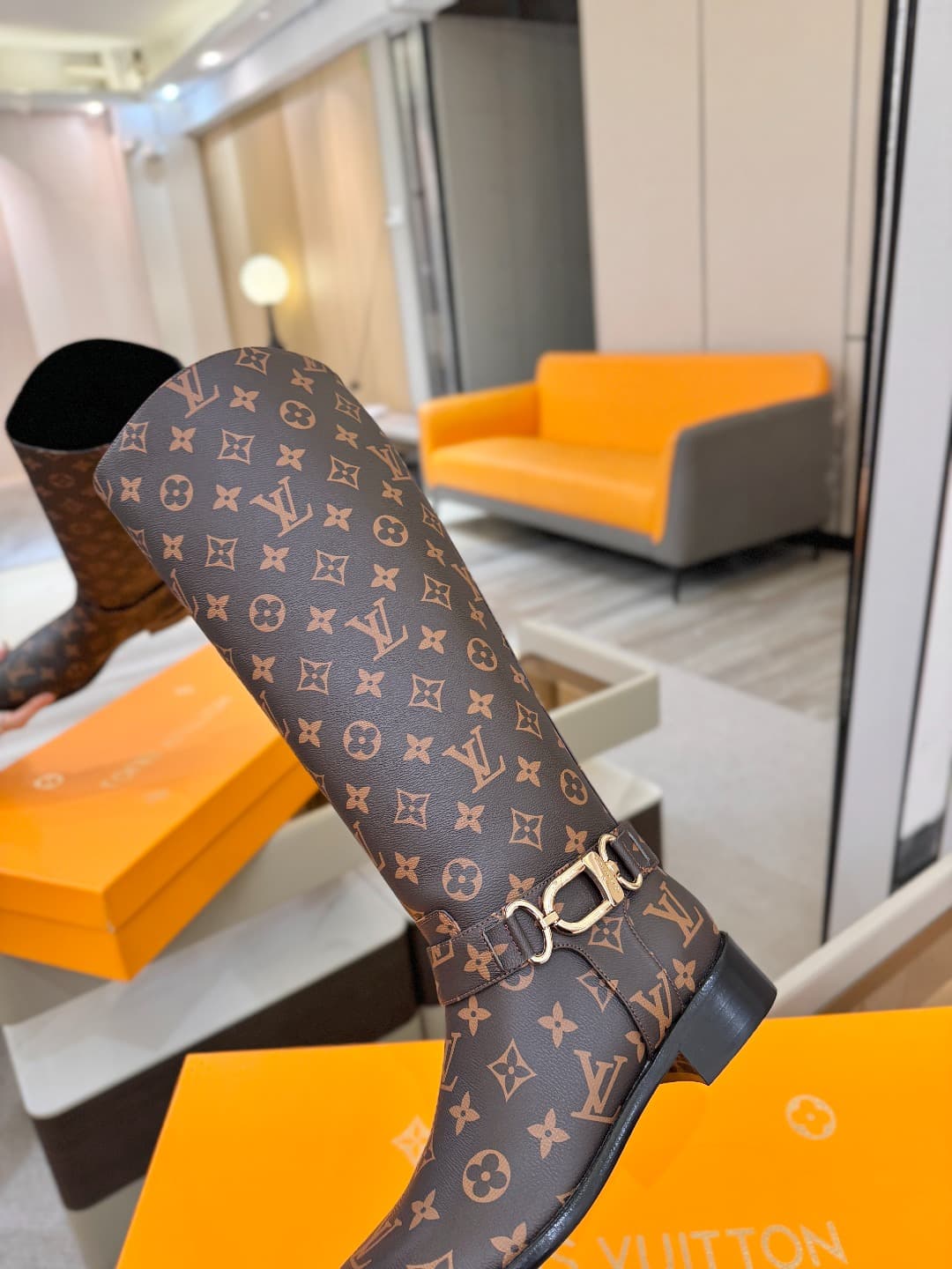 D9063 L✔️ Official store autumn/winter collection – Chelsea. 16 size. Martin boots; the official website series are updated simultaneously. LV-style new design with large buckles, well-shaped soles that provide comfort and versatility. Elegant and stylish — image 8