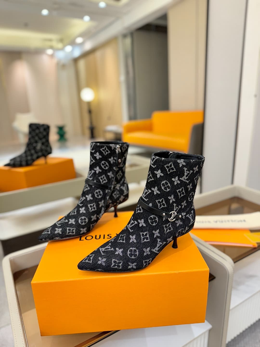 D9024 [Expedient Level] Louis Vuitton 2025 Official Autumn Boots Collection! Perfect fit. — image 3