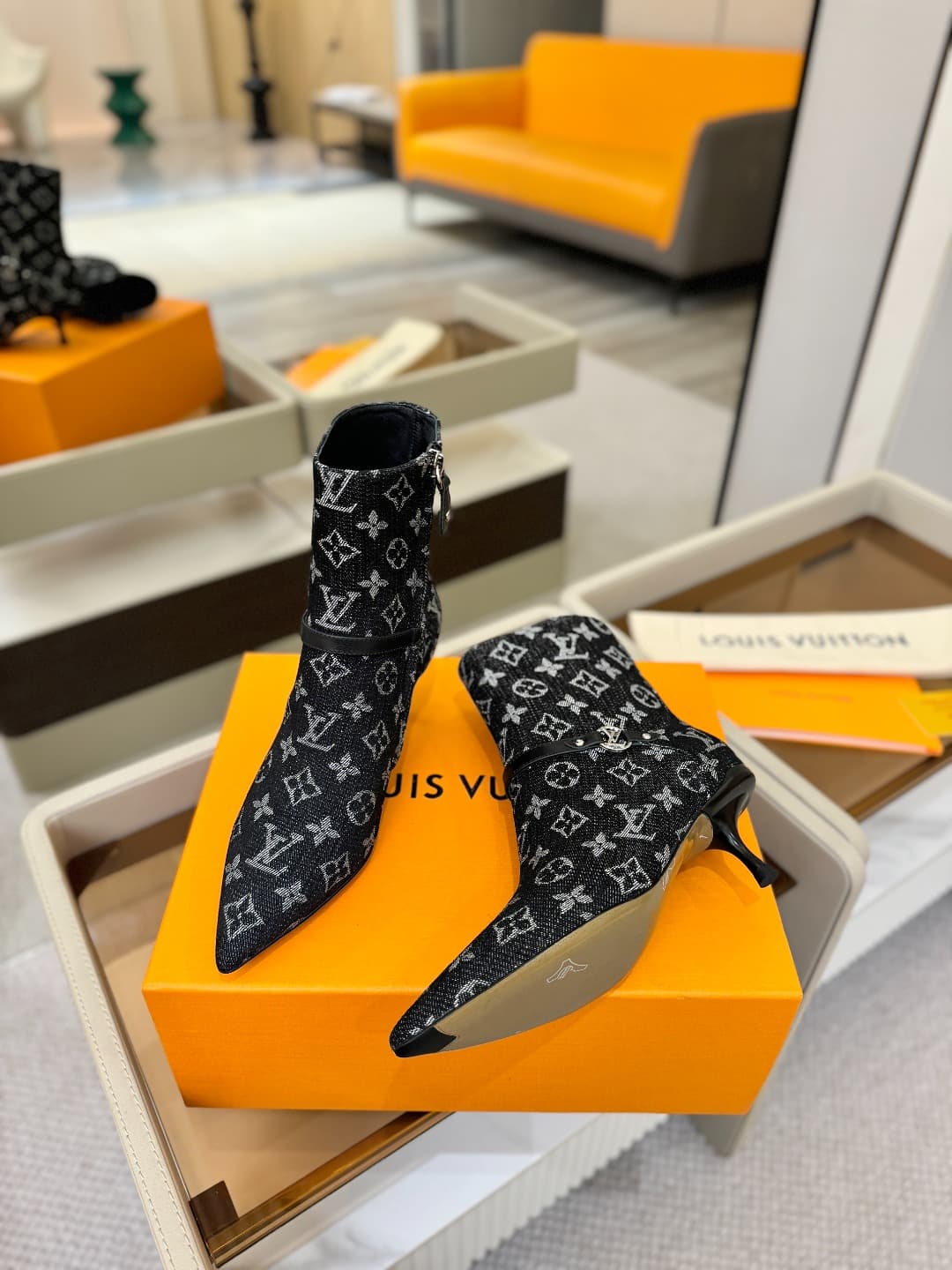D9024 [Expedient Level] Louis Vuitton 2025 Official Autumn Boots Collection! Perfect fit. — image 5