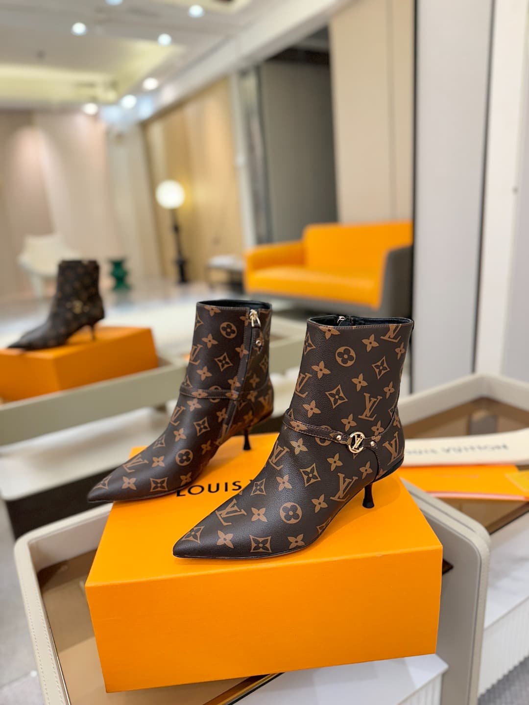 D9023 [Buyer's Grade] Louis Vuitton 2025 Autumn Boot Collection! Perfect fit. — image 3
