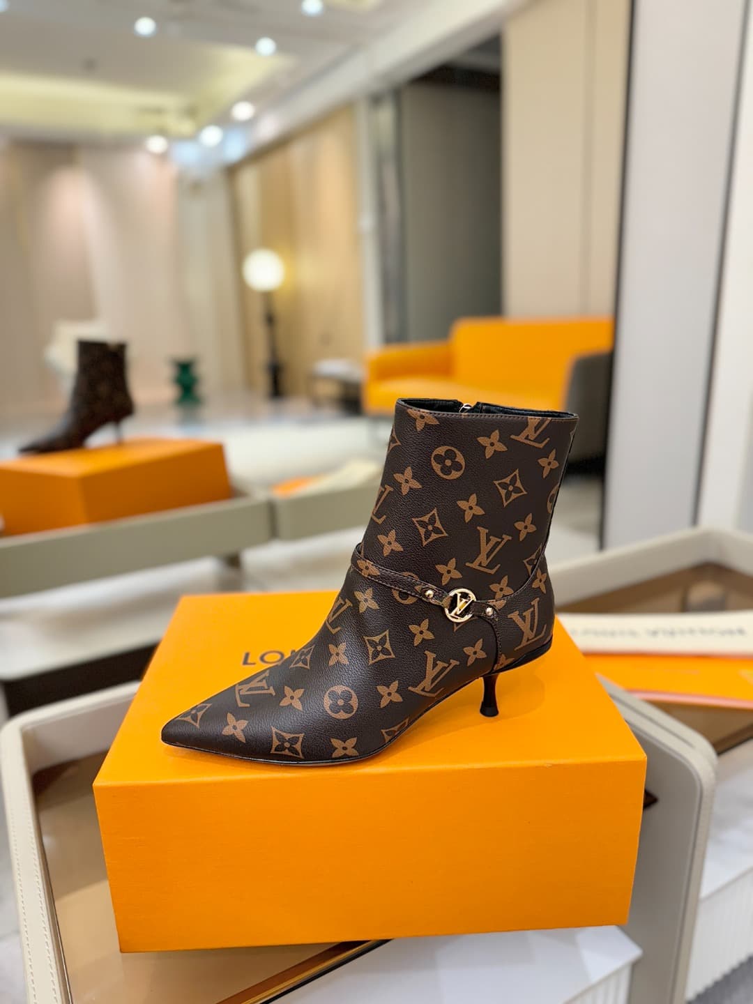 D9023 [Buyer's Grade] Louis Vuitton 2025 Autumn Boot Collection! Perfect fit. — image 1