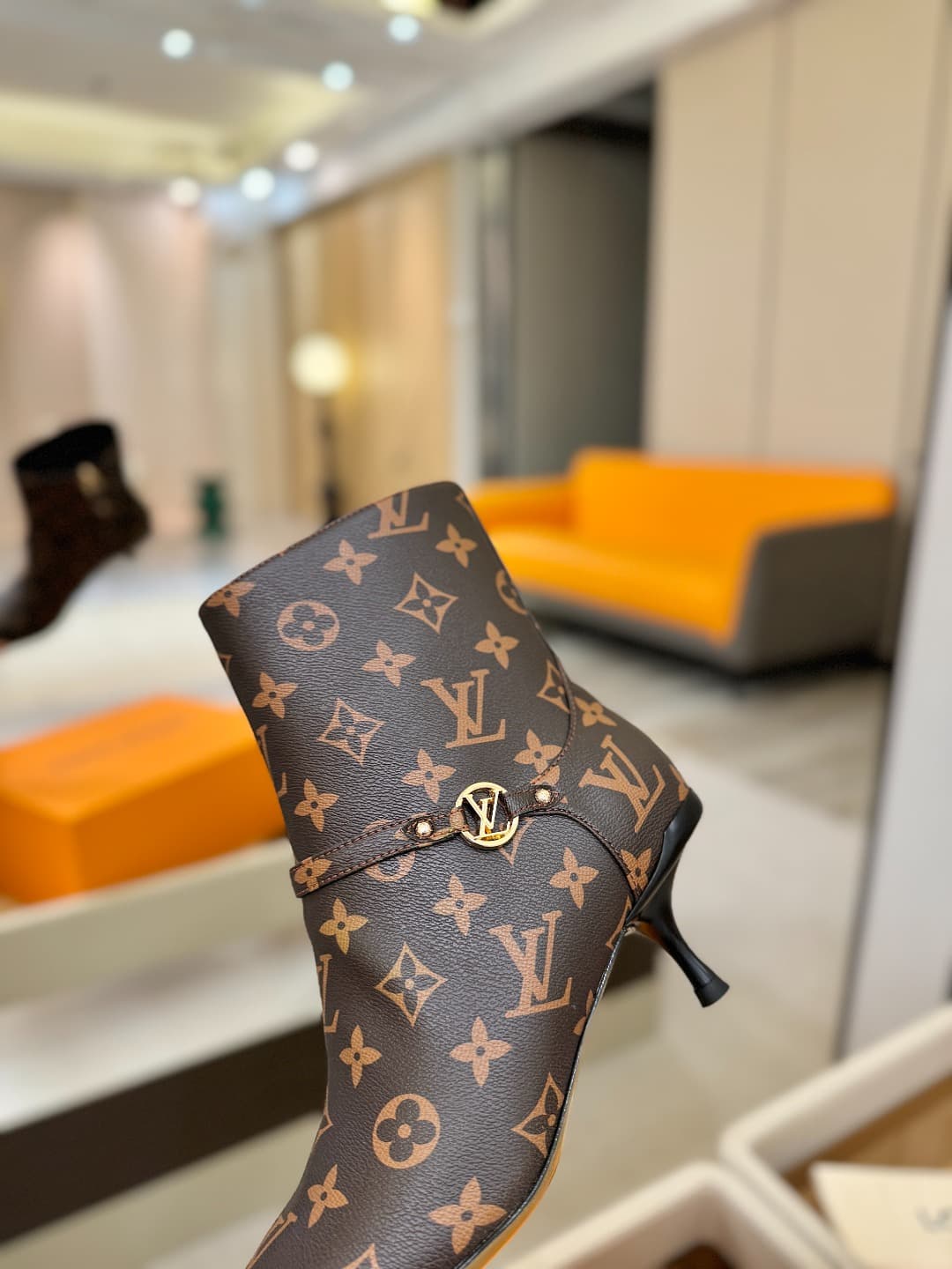 D9023 [Buyer's Grade] Louis Vuitton 2025 Autumn Boot Collection! Perfect fit. — image 8