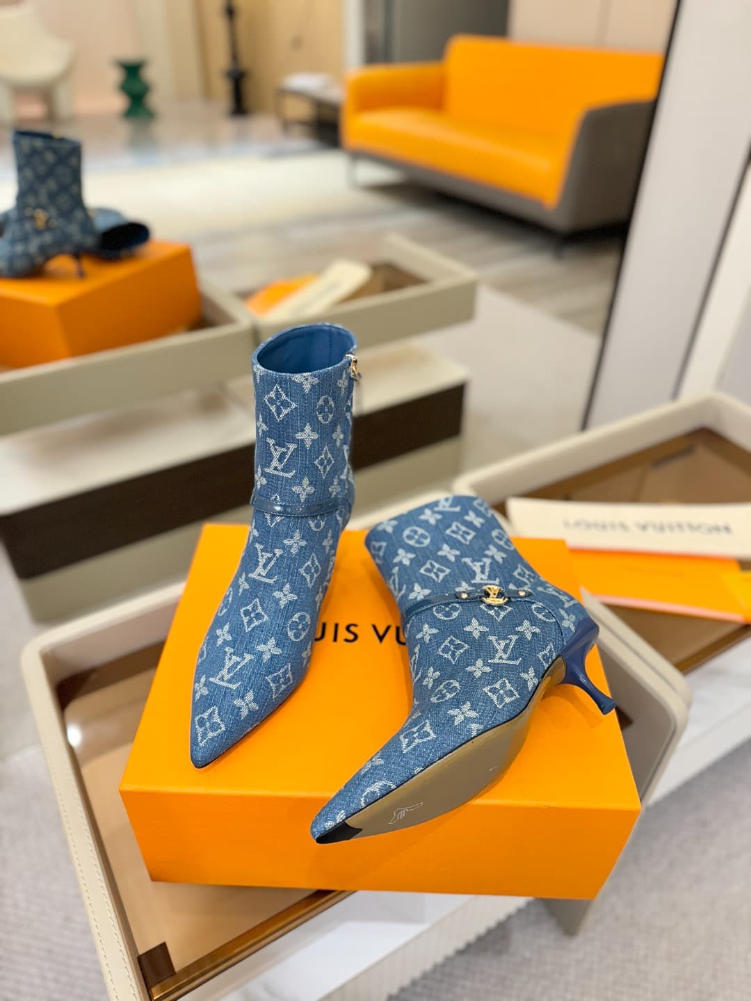 D9020 [Custom Order Level] Louis Vuitton 2025 Official Short Boots Collection! Perfect fit. — image 5