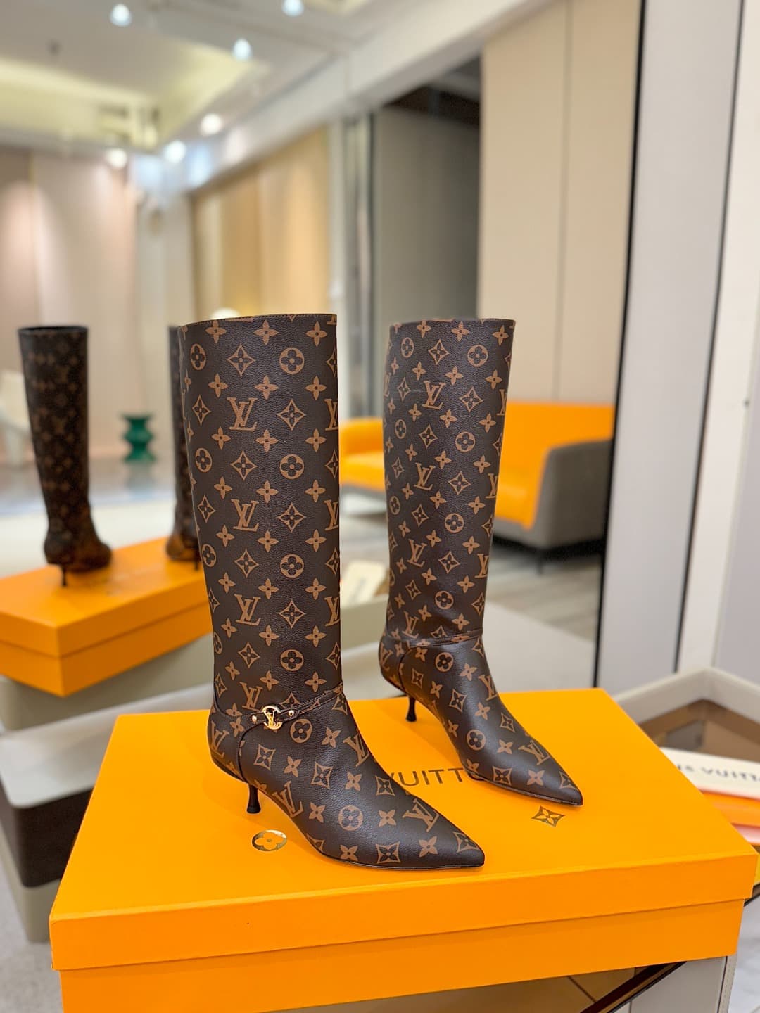 D9070 [Exclusive Purchase Level] Louis Vuitton 2025 Autumn-Winter Boots Collection! Perfect fit. — image 2