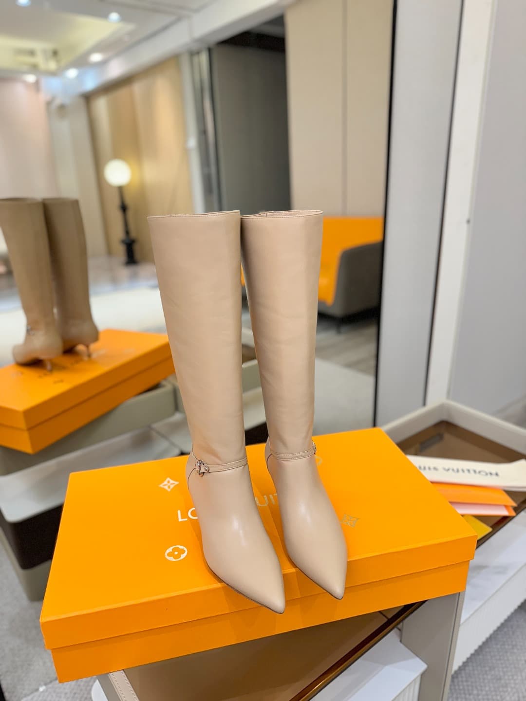 D9068 [Exclusive Purchase Level] Louis Vuitton 2025 Autumn-Winter Boots Collection! Perfect fit. — image 4