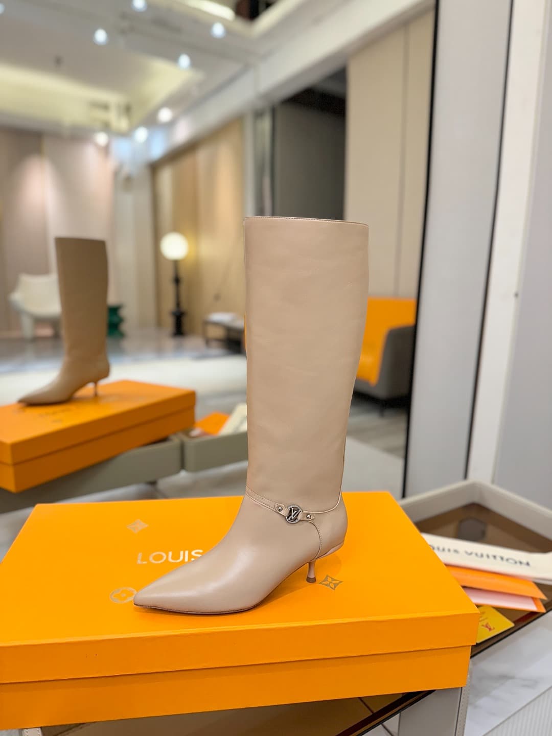 D9068 [Exclusive Purchase Level] Louis Vuitton 2025 Autumn-Winter Boots Collection! Perfect fit. — image 1