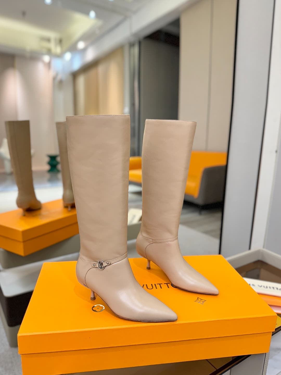 D9068 [Exclusive Purchase Level] Louis Vuitton 2025 Autumn-Winter Boots Collection! Perfect fit. — image 2