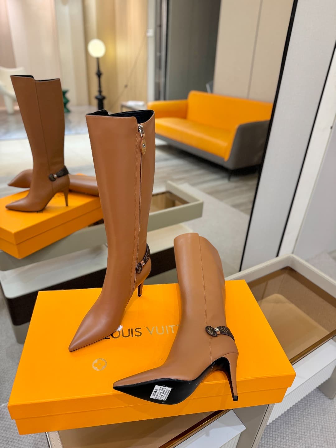 D9064 L✔️ Home – Autumn/Winter store’s runway-style boots; the official website collection is updated simultaneously. Perfect foot shape + LV-inspired buckle design – very feminine, elegant, and high-class. Original mold-made foot shape; premium quality,  — image 5