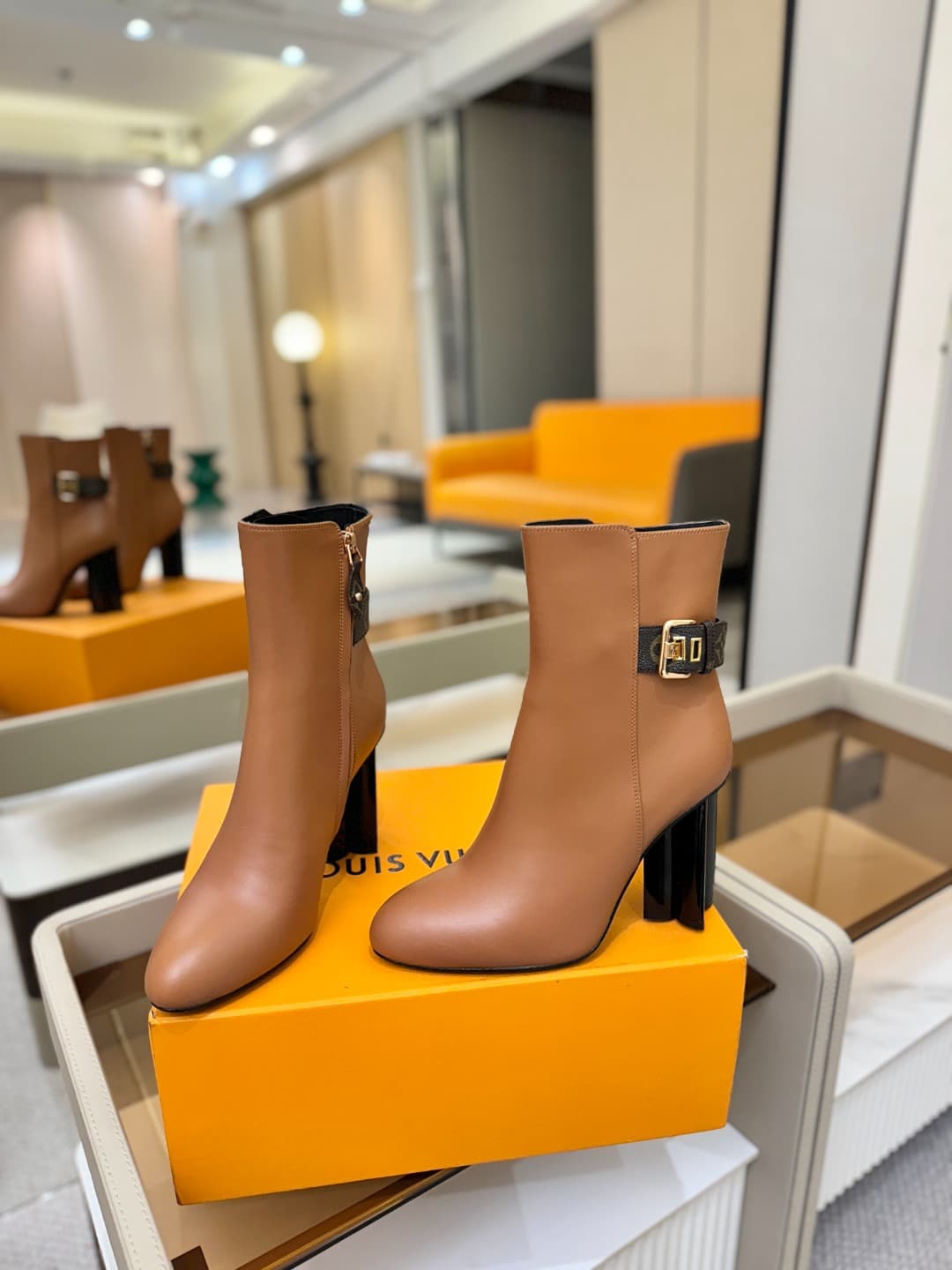 D9040 L✔️ Home – Autumn/Winter boutique runway boots; the official website collection is updated in real time. Perfect foot shape + LV-inspired buckle design – full of femininity and elegance. Original mold-made foot shape, high-end quality, and imported  — image 6