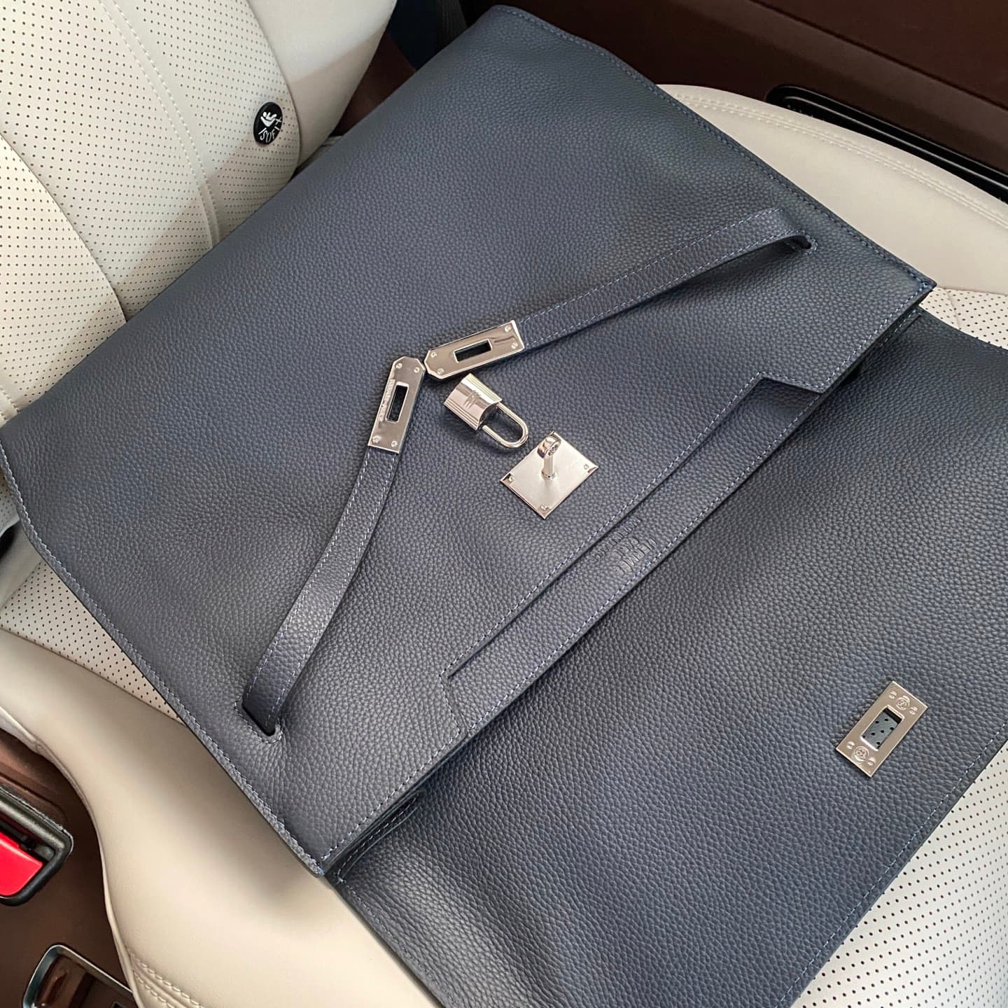C4938 Hermès carabanolizontal 🇫🇷 Fashionable fingerprint lock, casual bag 🇫🇷 High-end original products, made from imported first-grade calf skin. Stylish and unique, handcrafted. The texture of the leather is excellent. Perfect for pairing with special i — image 7