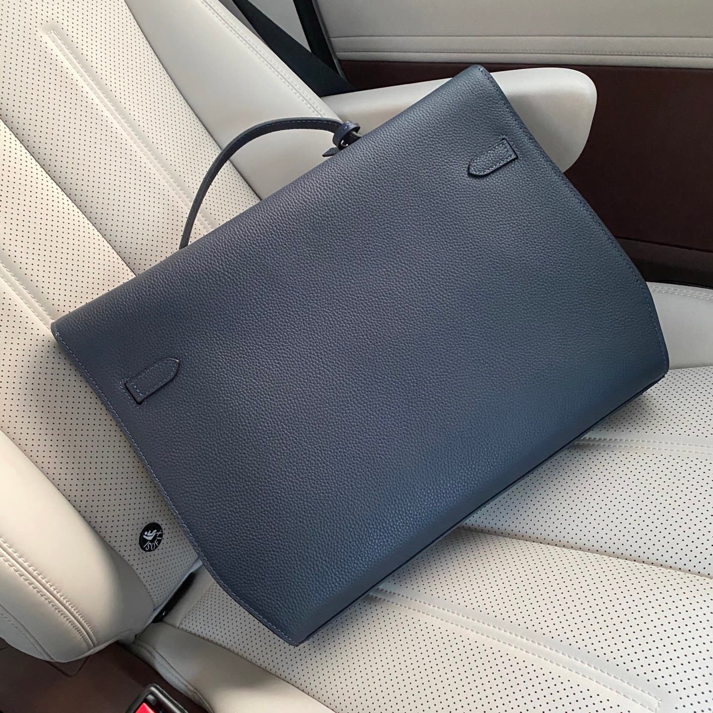 C4938 Hermès carabanolizontal 🇫🇷 Fashionable fingerprint lock, casual bag 🇫🇷 High-end original products, made from imported first-grade calf skin. Stylish and unique, handcrafted. The texture of the leather is excellent. Perfect for pairing with special i — image 2