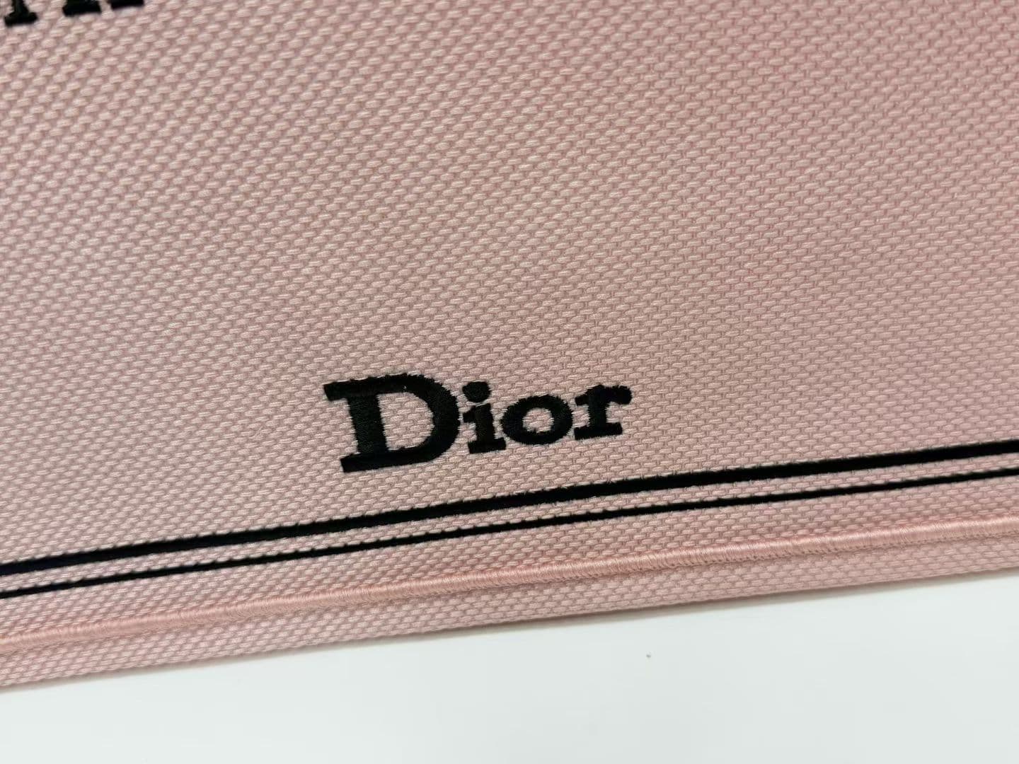 C2002 Details of Diô JWA’s new bags in the first season! The classic bags now have a modern feel. — image 5