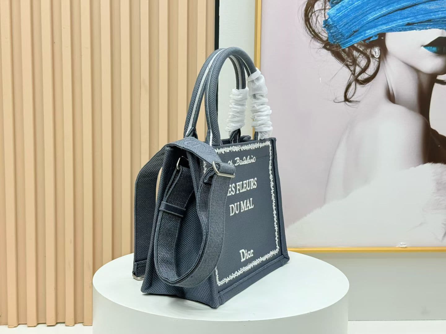 C1998 Details of Diore JWA’s new bags in the first season! The classic bags now have a modern touch. — image 2