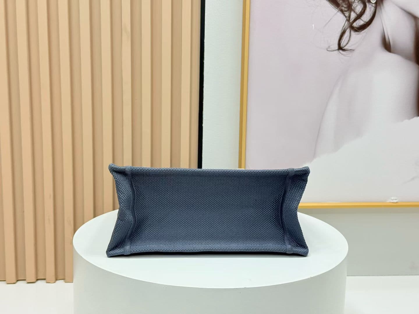 C1998 Details of Diore JWA’s new bags in the first season! The classic bags now have a modern touch. — image 7