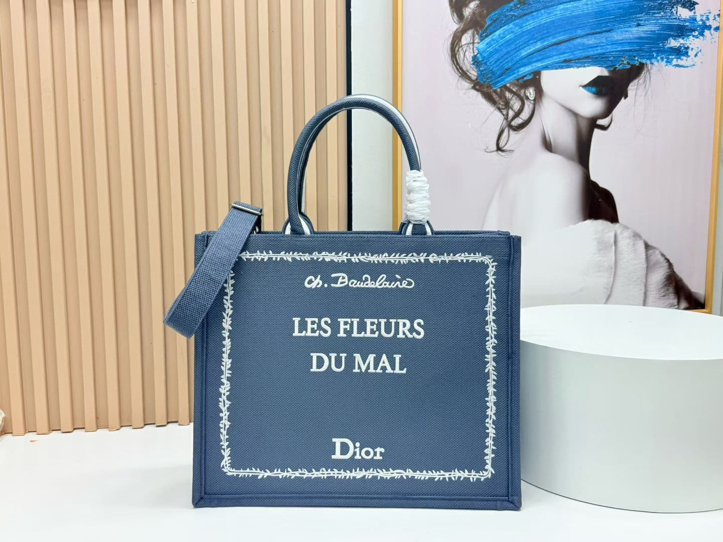 C1994 Details of Diore JWA’s new bags in the first season! The classic bags now have a modern twist. — image 1