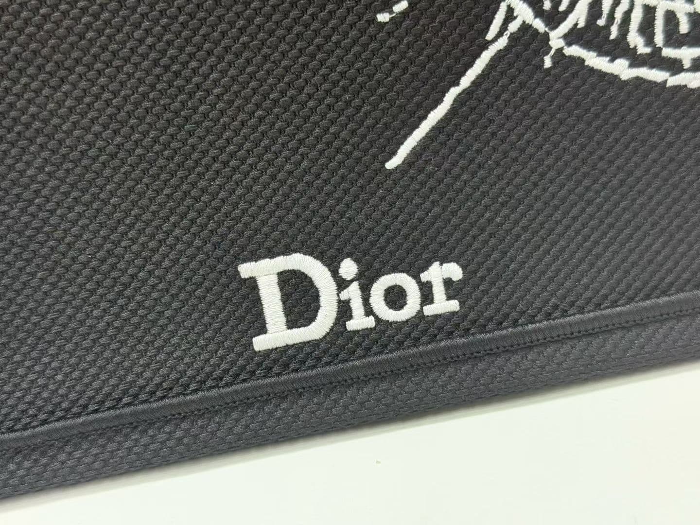 C1992 Details of Diore JWA’s new bags in the first season! The classic bags now have a modern touch. — image 6